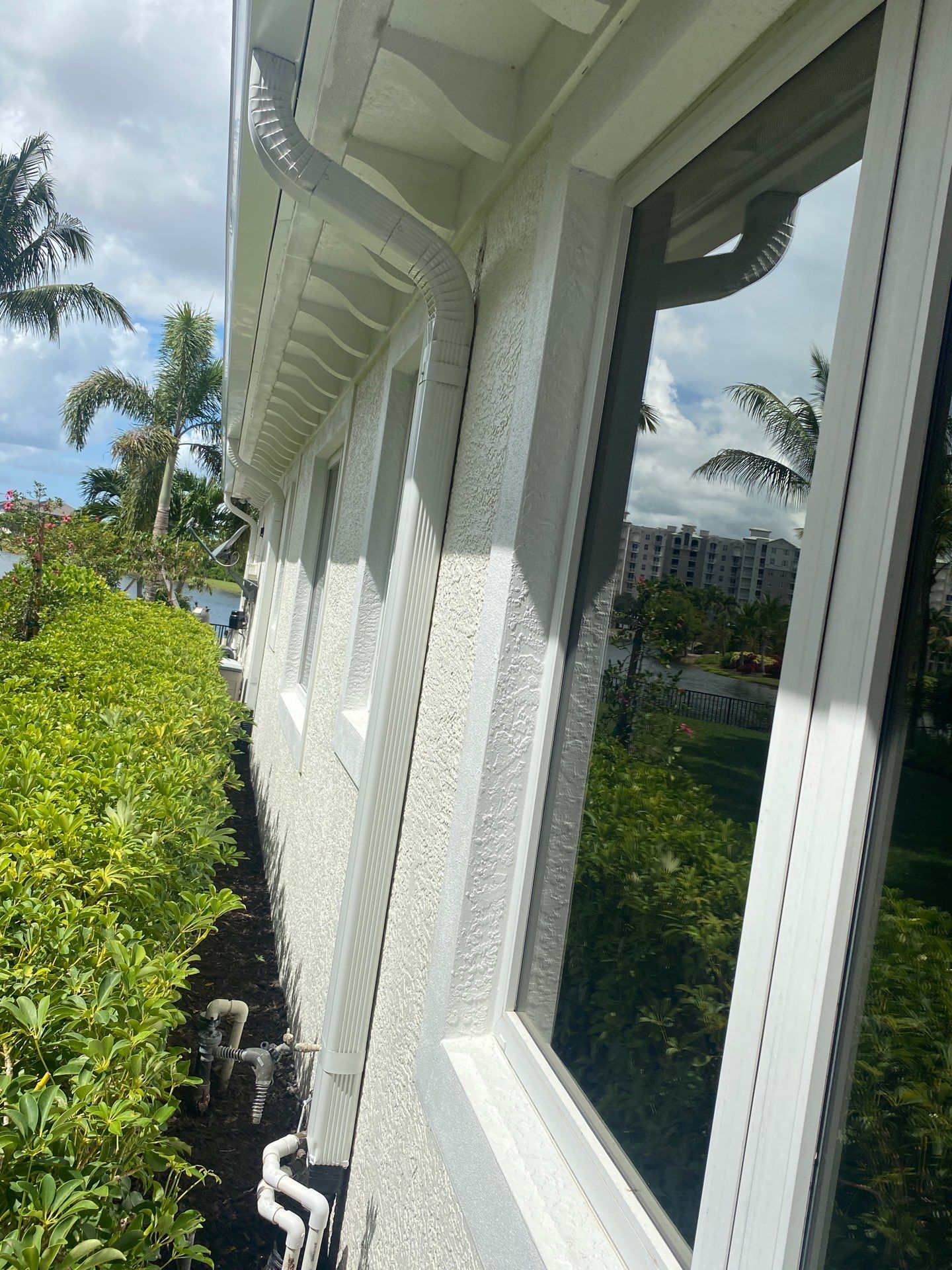7-Inch Seamless Gutters Installed in Fort Myers FL by Gutter Professors