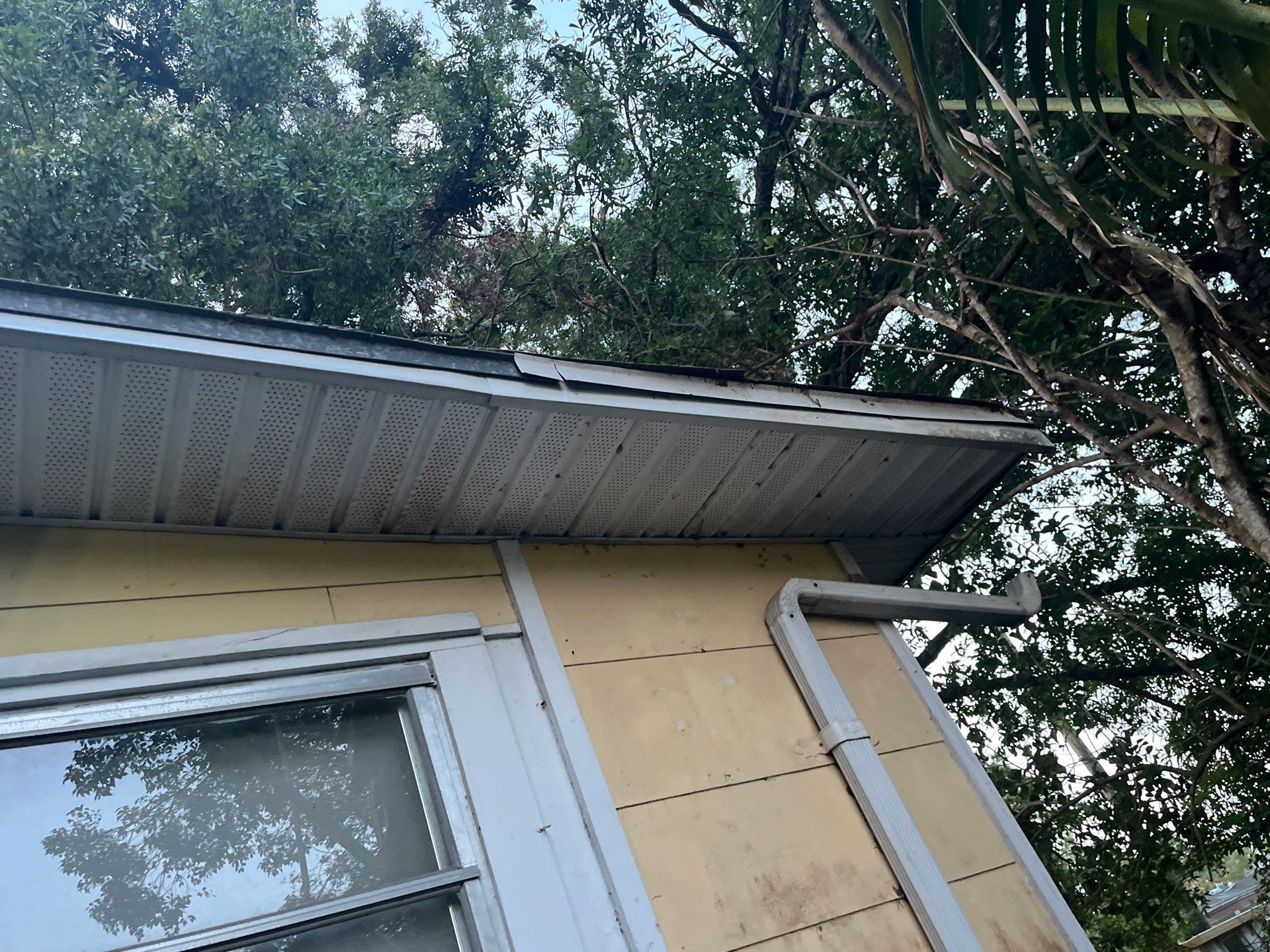 Project in Gulfport 33707 by Mitchell Roofing Company LLC 