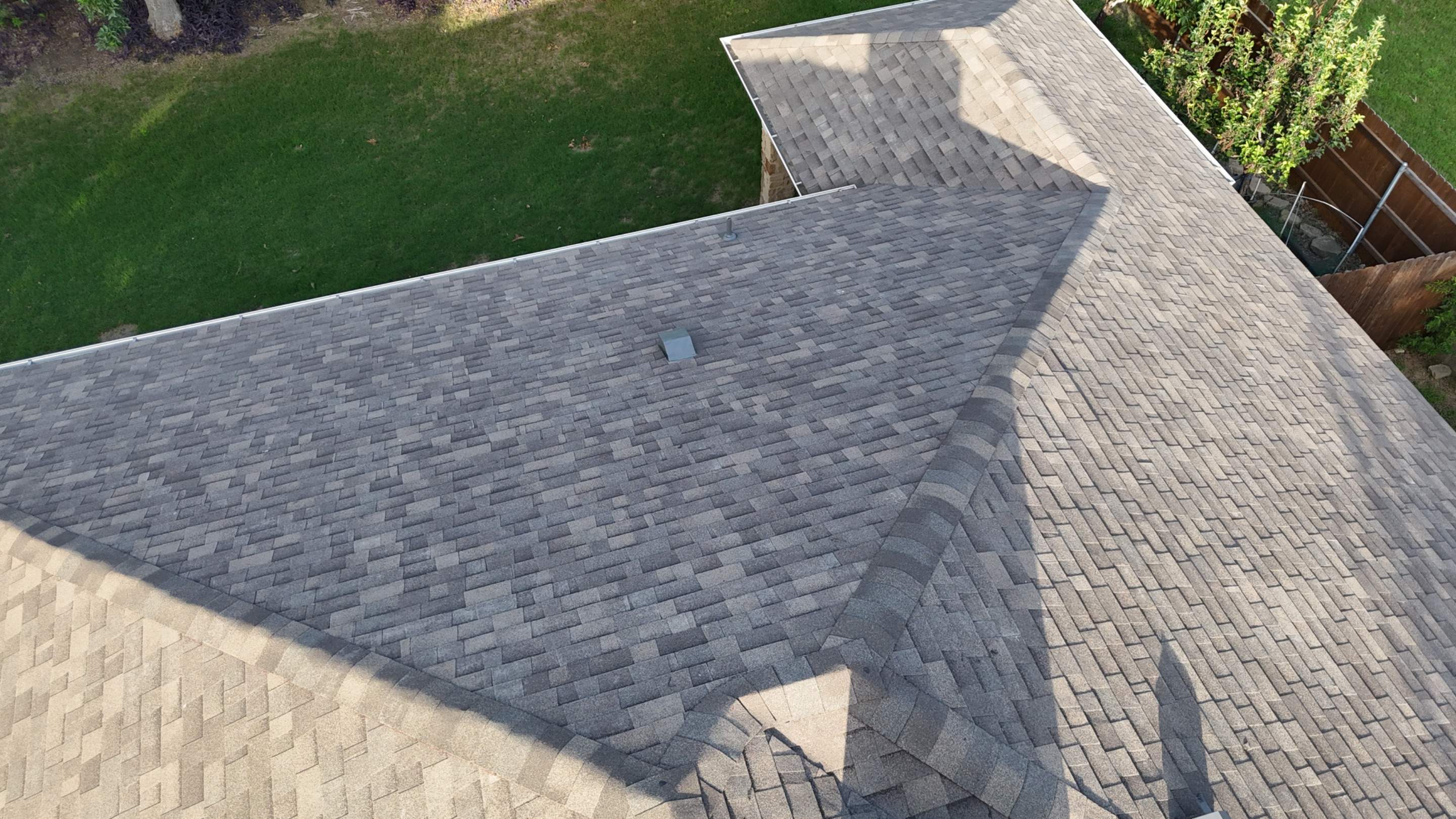 Weathered Wood - Malarkey Vista by RoofsOnly.com