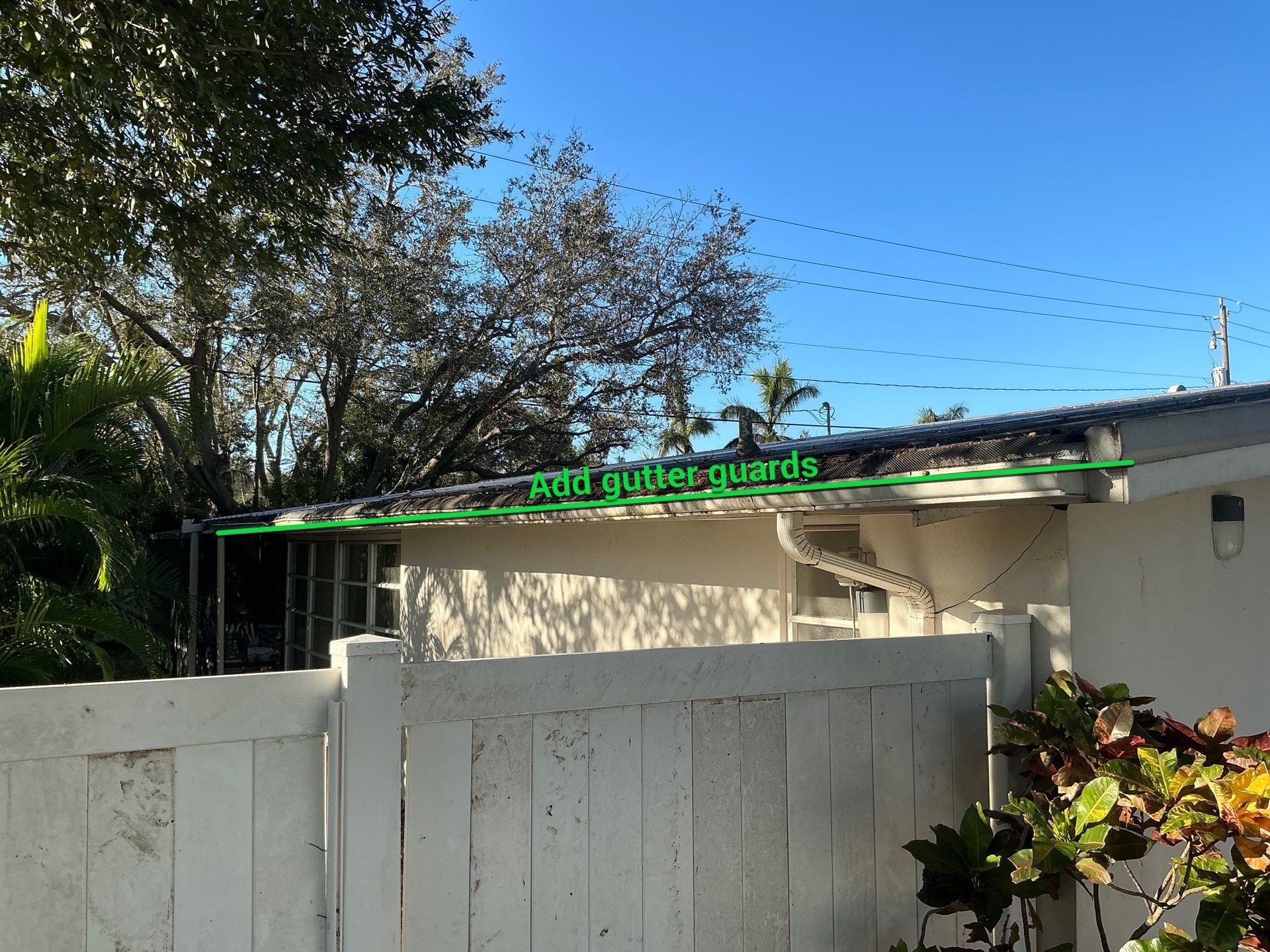 6 Inch Seamless Gutters using White Seamless Gutters in Sarasota FL by Gutter Professors