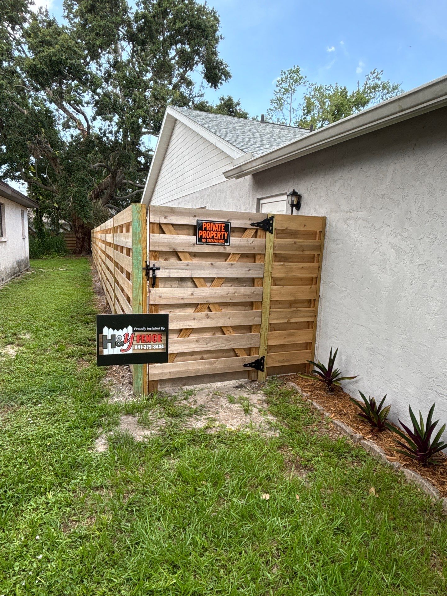 3946 Woodrow St.  by H&Y Fence