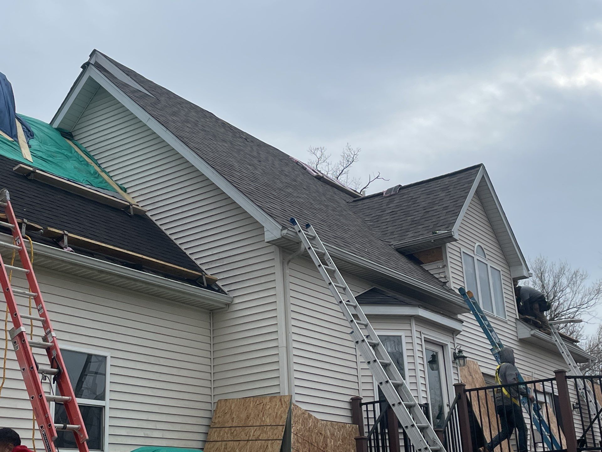 Roof Replacement using Owens Corning by 180 Contractors