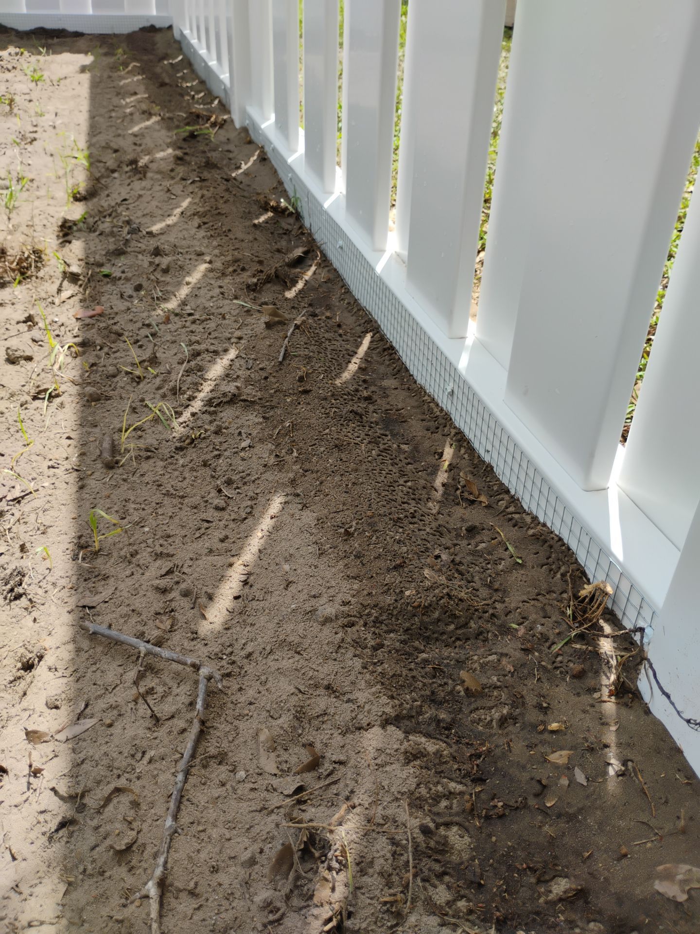 Vinyl Shadowbox Installation in Venice by True Fence LLC