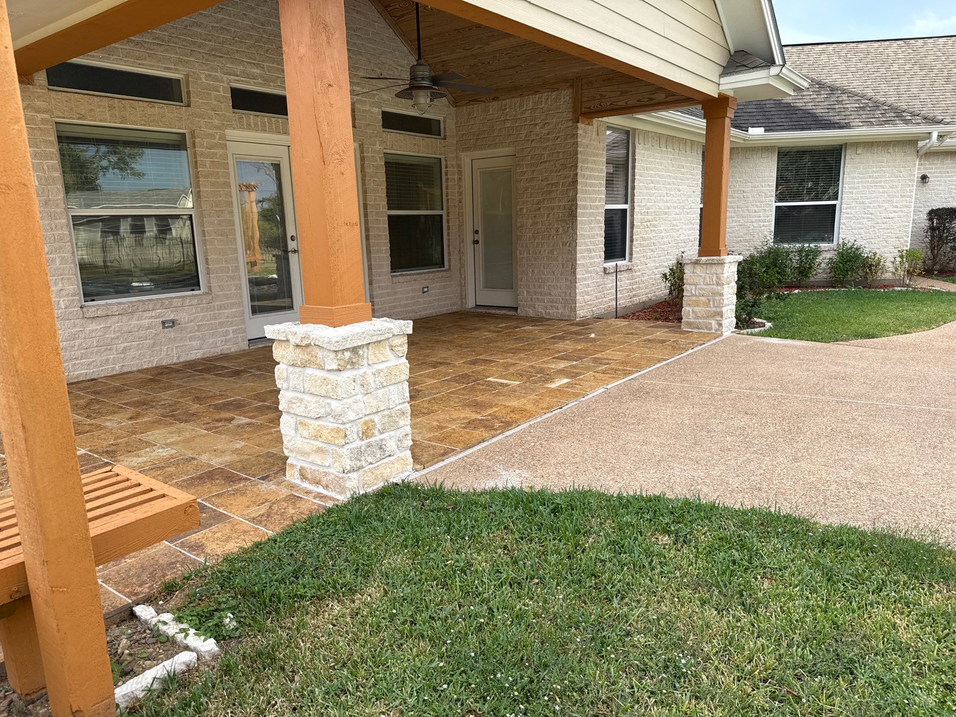 Hempstead Poolside Renewal: Natural Stone Restoration by Apex Conventional Stucco Llc