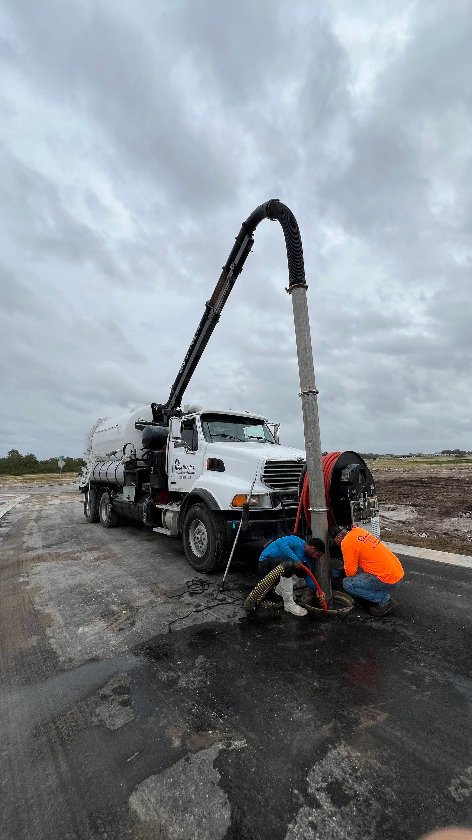 Lehigh Acres New Construction Community Sewer System Cleaning Part 2 by APS Power & Water