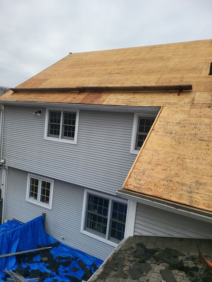 Residential Roofing Installation using Owens Corning TruDefinition Williamsburg slate by A Plus Exterior