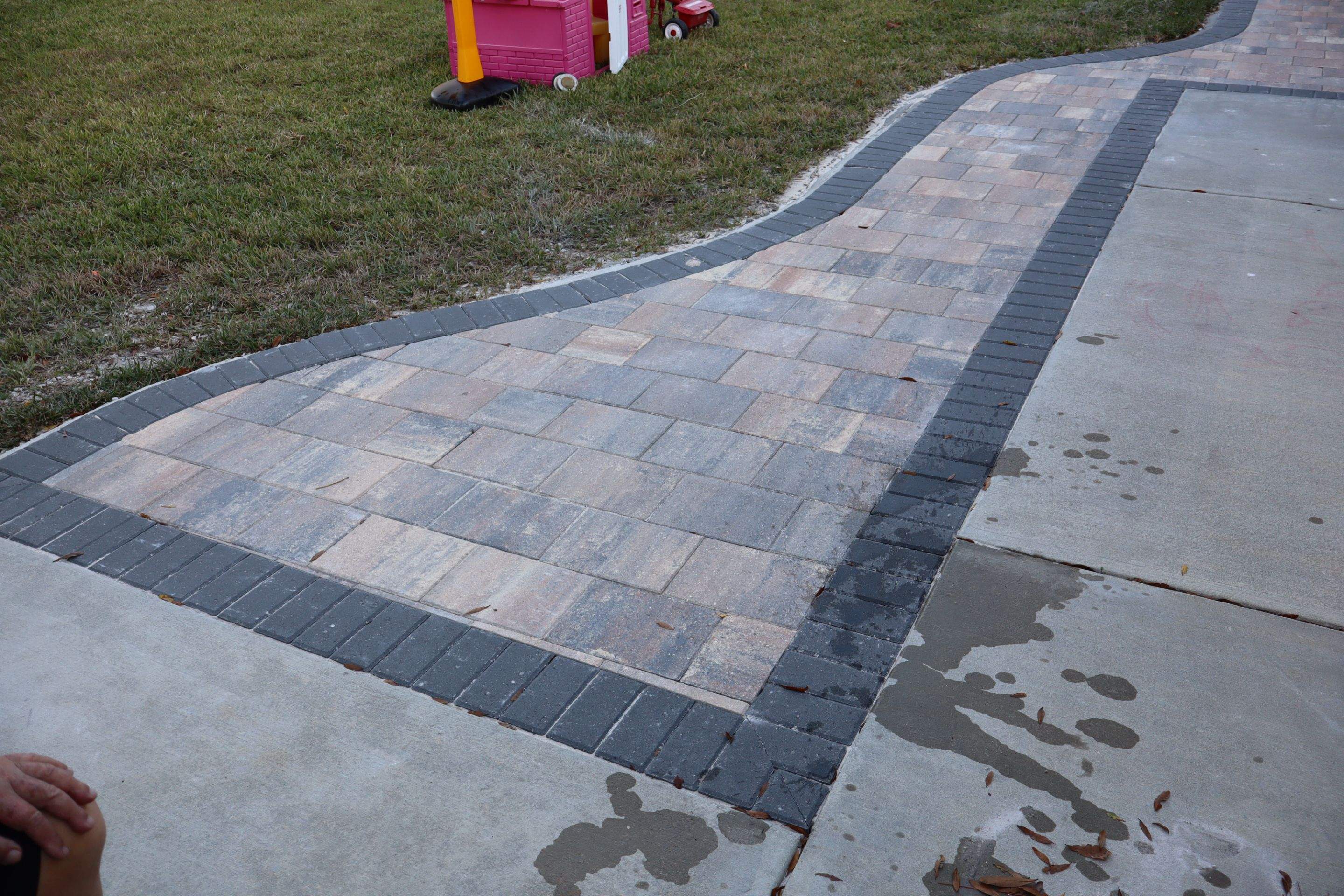 We are thrilled to share our latest project at Orlando WaterFord Lakes! ✨ by Orlando pergolas