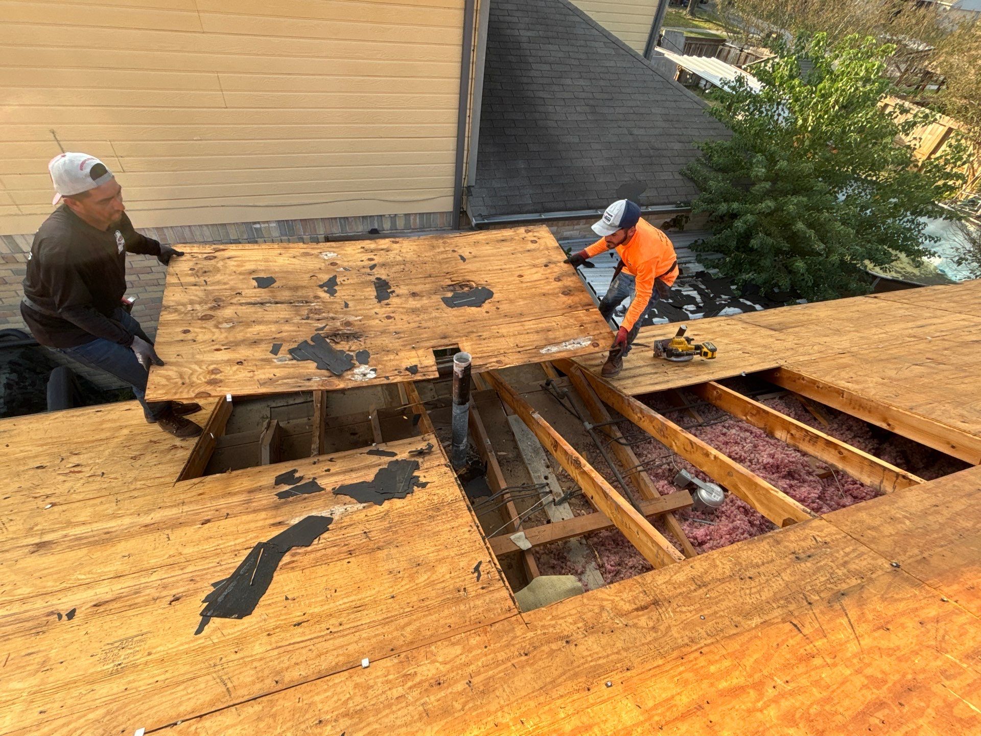 Roof Replacement in Ashcreek, Houston TX by Roof Repair Company