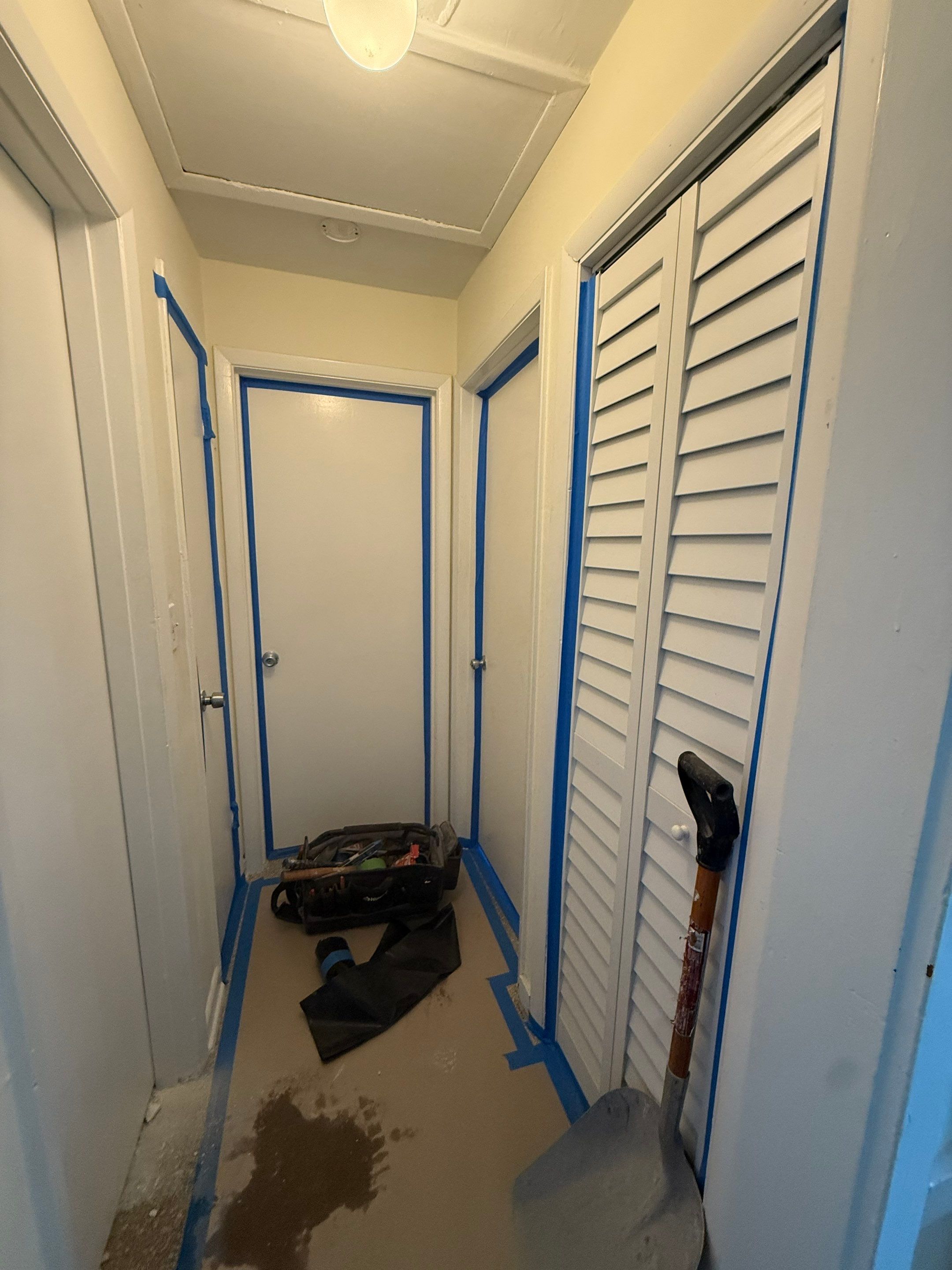 Guest Bathroom - Delray Beach by Hevi Tile