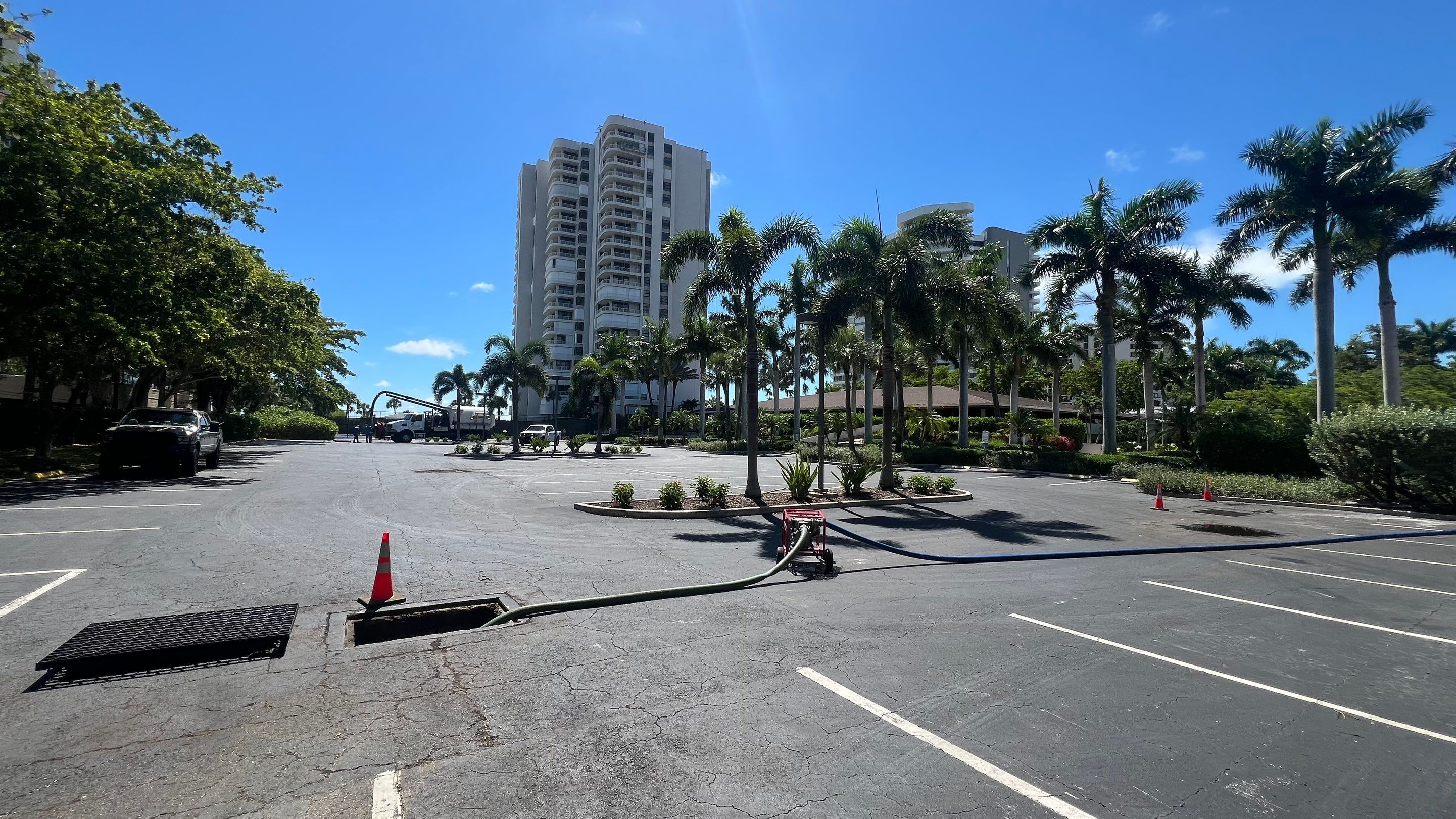 Marco Island Condo Stormwater System Maintenance and Standing Water Removal by APS Power & Water