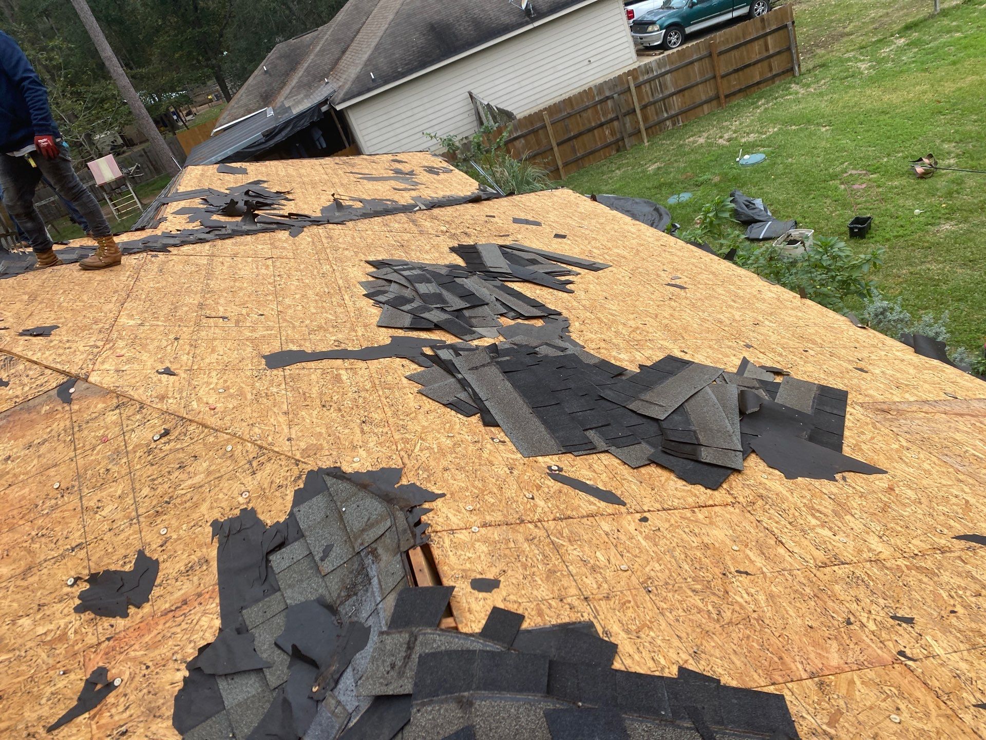 Residential Roofing Installation using Owen's Corning Duration (Lifetime) Shingles by Roof Repair Company