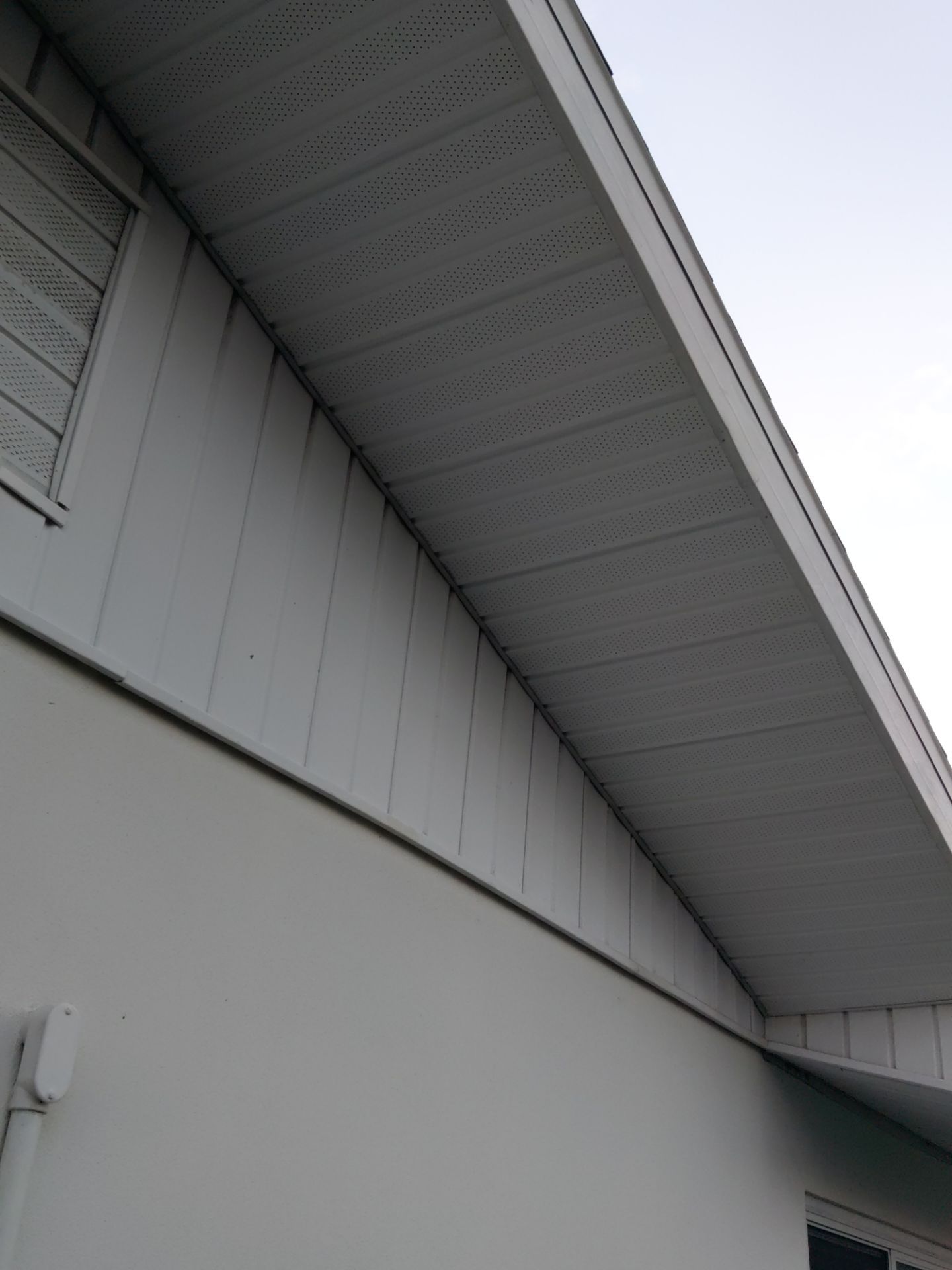 Soffit White Vinyl Installation FL by Gutter Professors