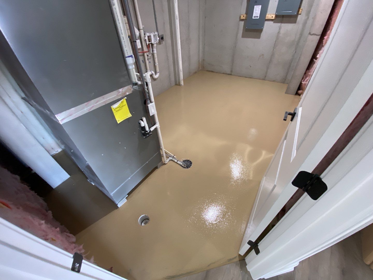 Basement using Chestnut / Garage using Domino by Select Painting, Coatings & Garage Cabinets