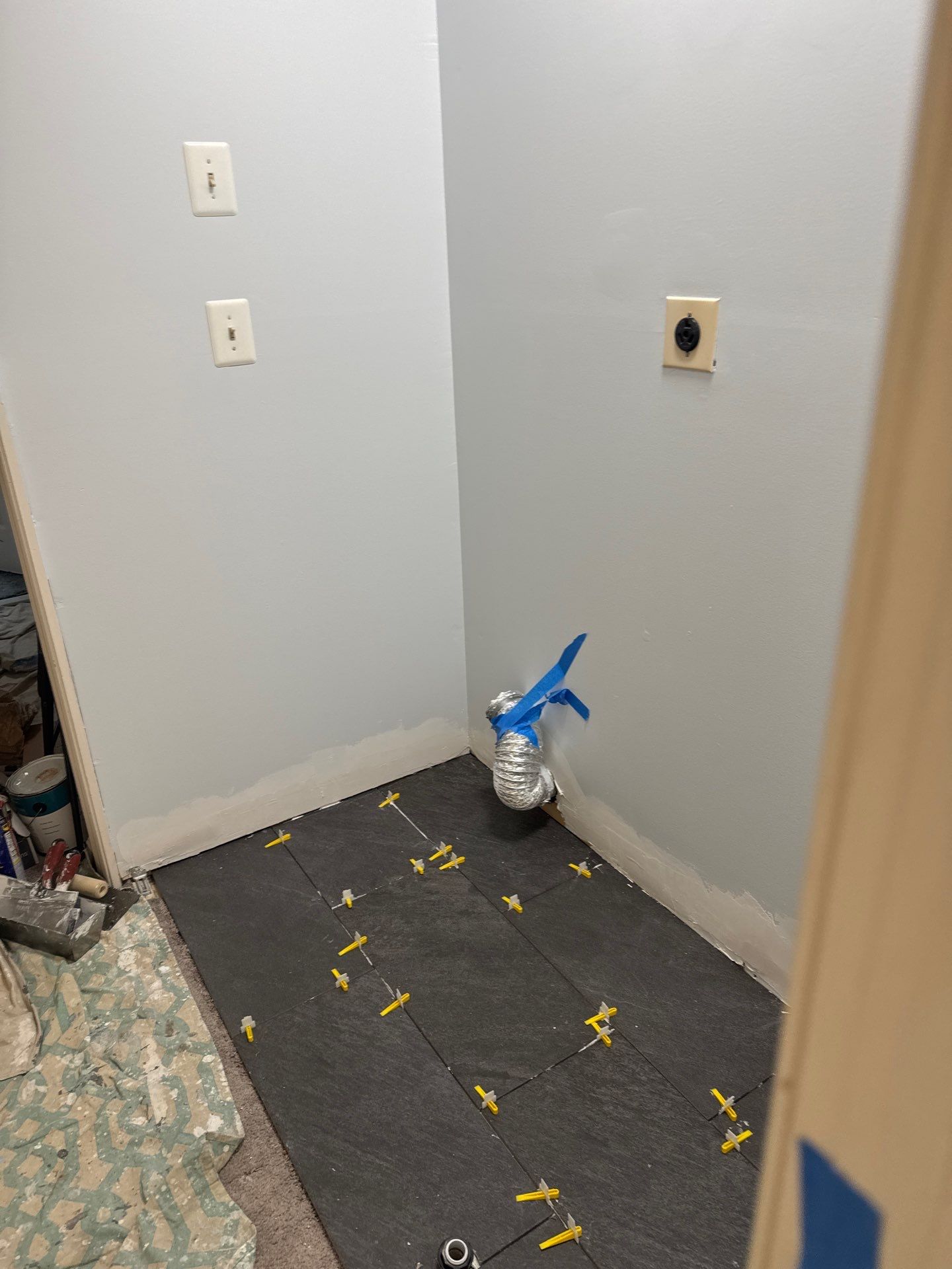 LAUNDRY AND HALLWAY REMODELING using Sherwin Williams  by La Bendicion Contruction Llc