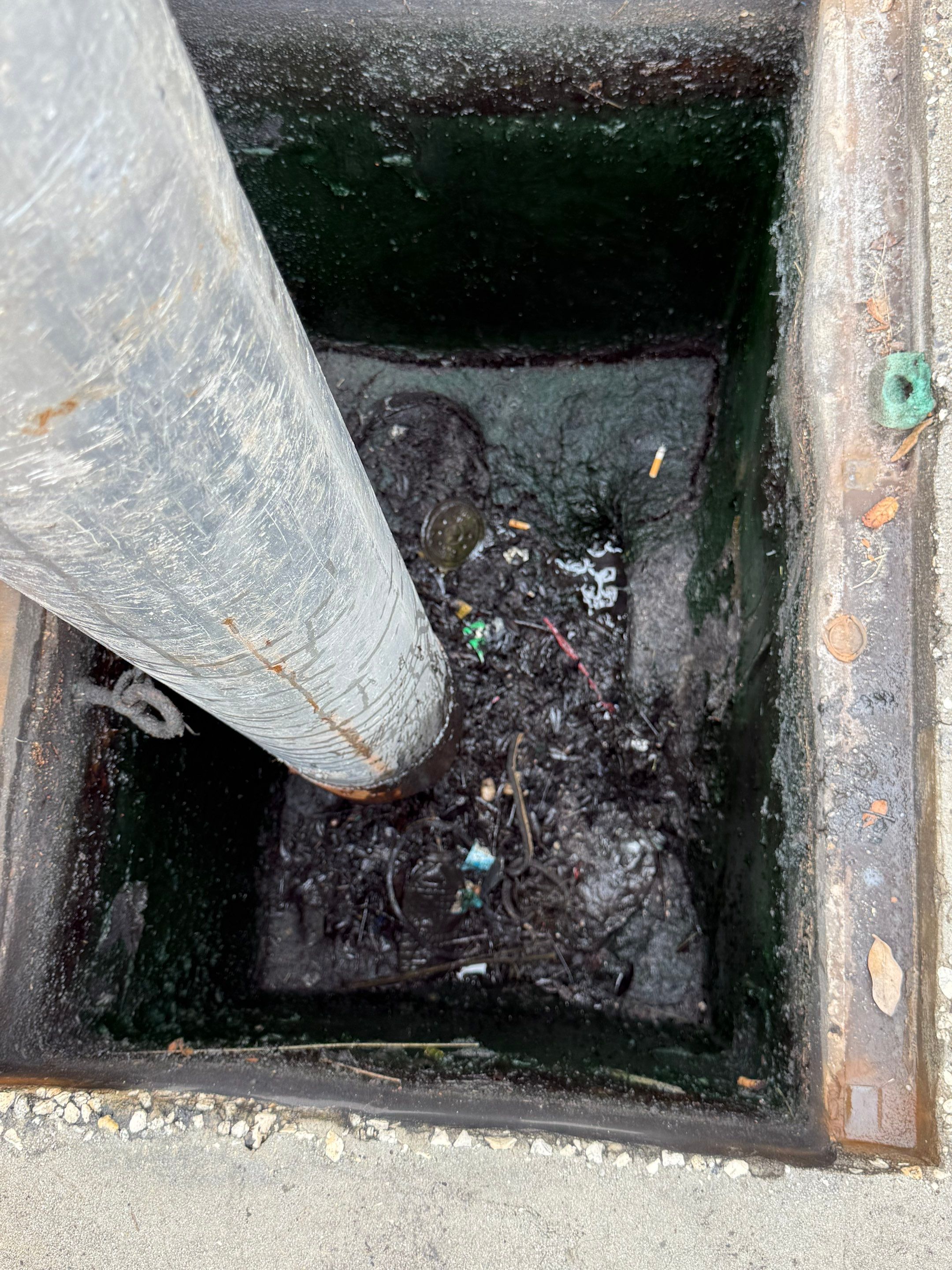 St. Petersburg 7-Eleven Stormwater System Cleaning by Don Mar, Inc. Storm Water Solutions