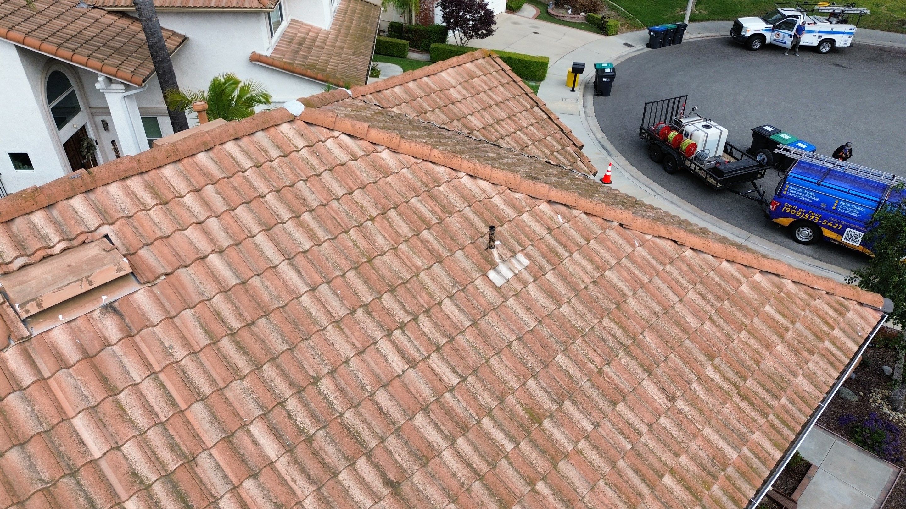 Roof Cleaning by Pirate Pete’s Power Washing