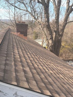 DiGiorgi creates a beautiful roof using GAF products in New Fairfield, CT