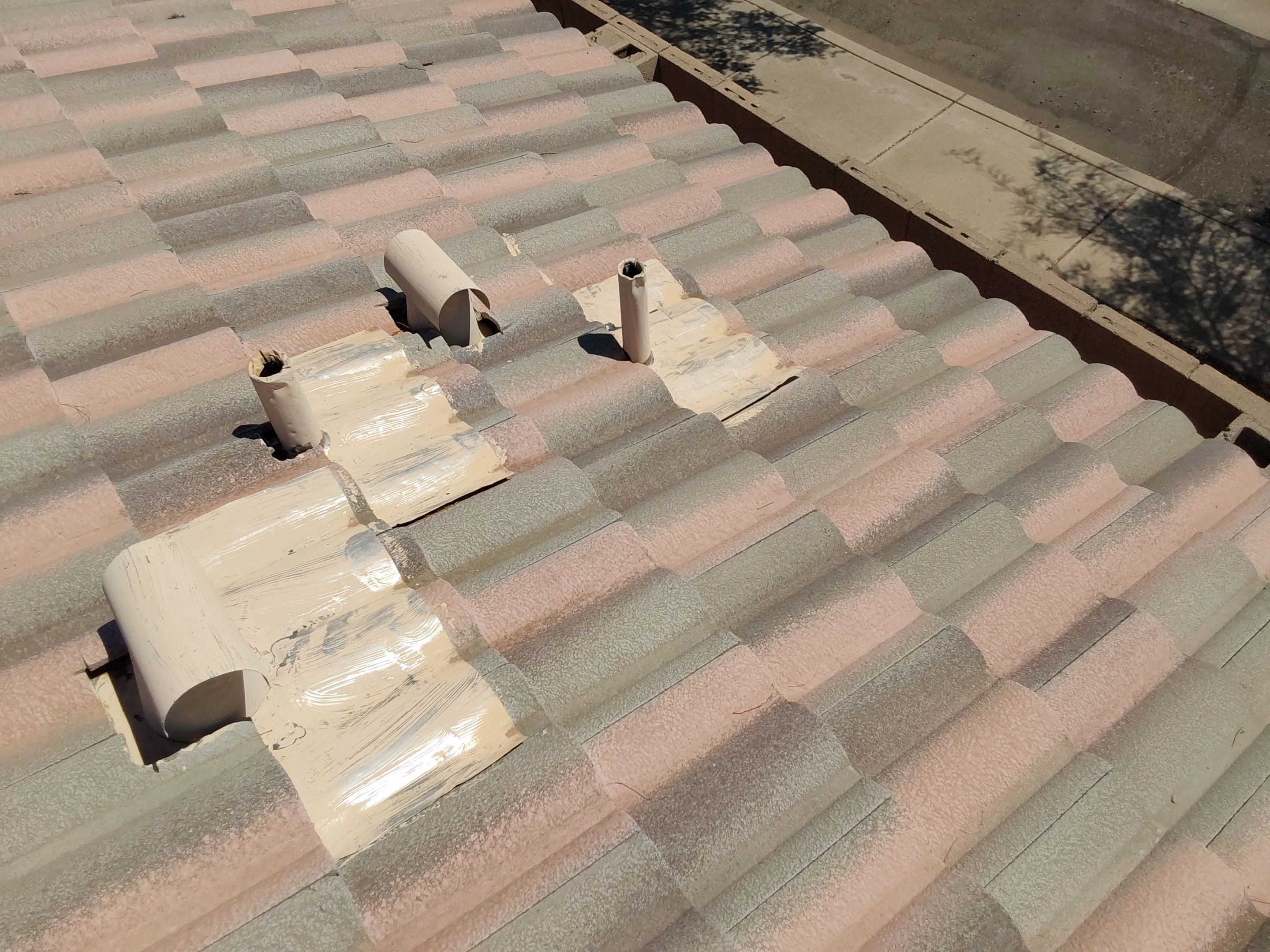 Santa Fe Blend Concrete Tile by Reimagine Roofing