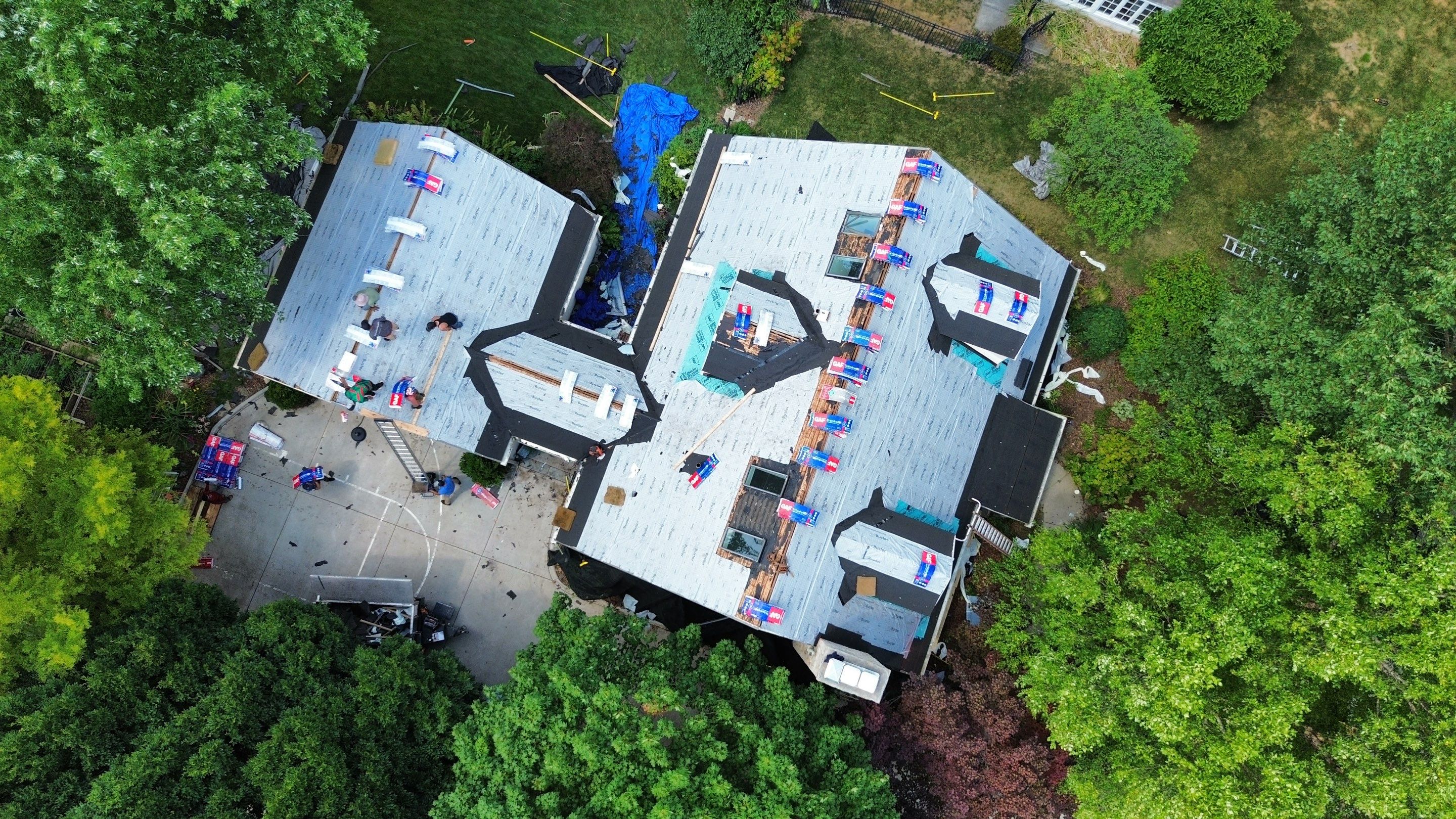Residential Roofing Installation using Timberline HDZ Shingles - Weathered Wood by RoofX 