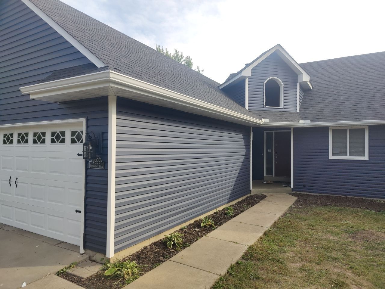 5" Gutters in Woodbury by Next Level Seamless Gutters / Exteriors Inc.