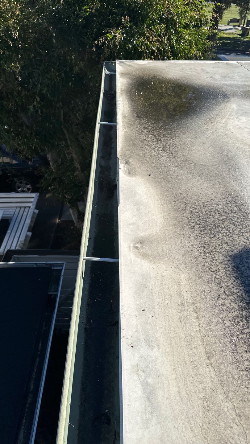 Orange County Commercial Gutter Cleaning by Property Cleaning Experts