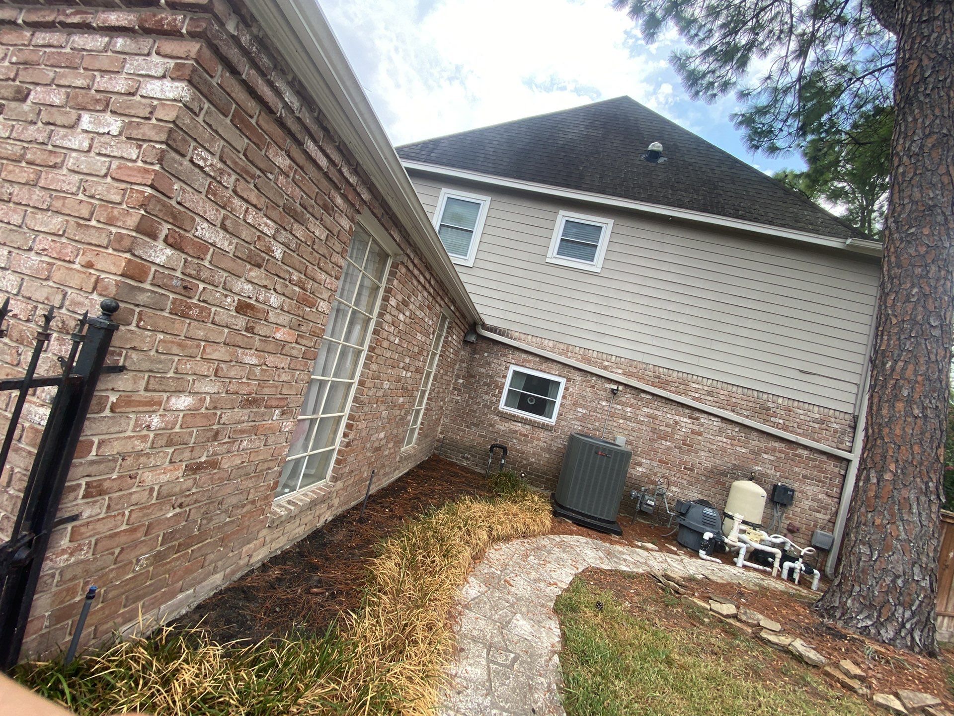 Residential Roofing Installation using Owen's Corning Duration (Lifetime) Shingles by Roof Repair Company