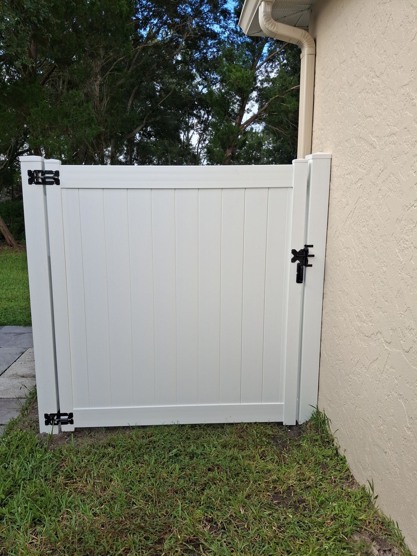 12308 Hollybush Terrace by H&Y Fence