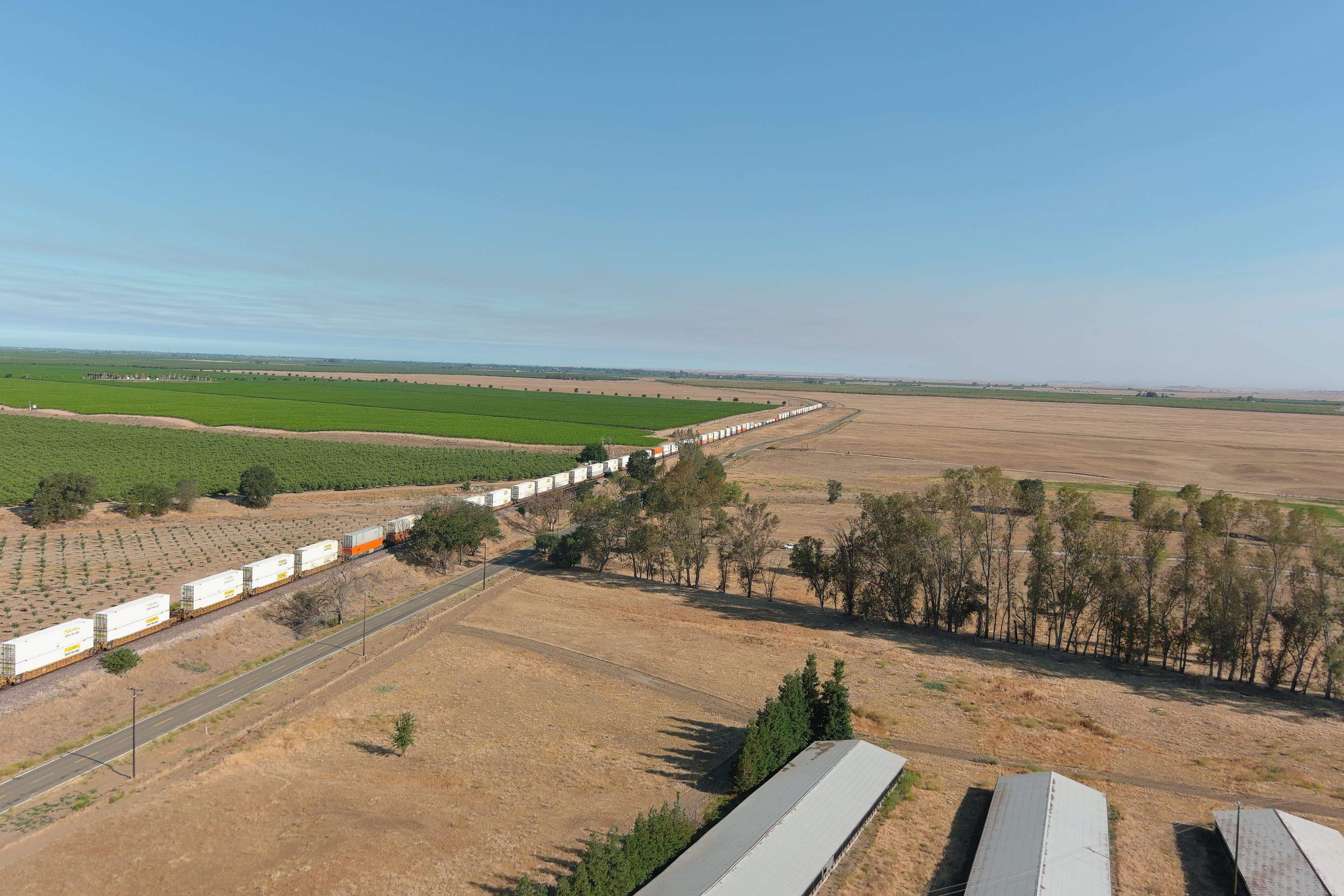 Metal roofing installation using Standing seam metal roofing system by Straight Edge Roofing Inc