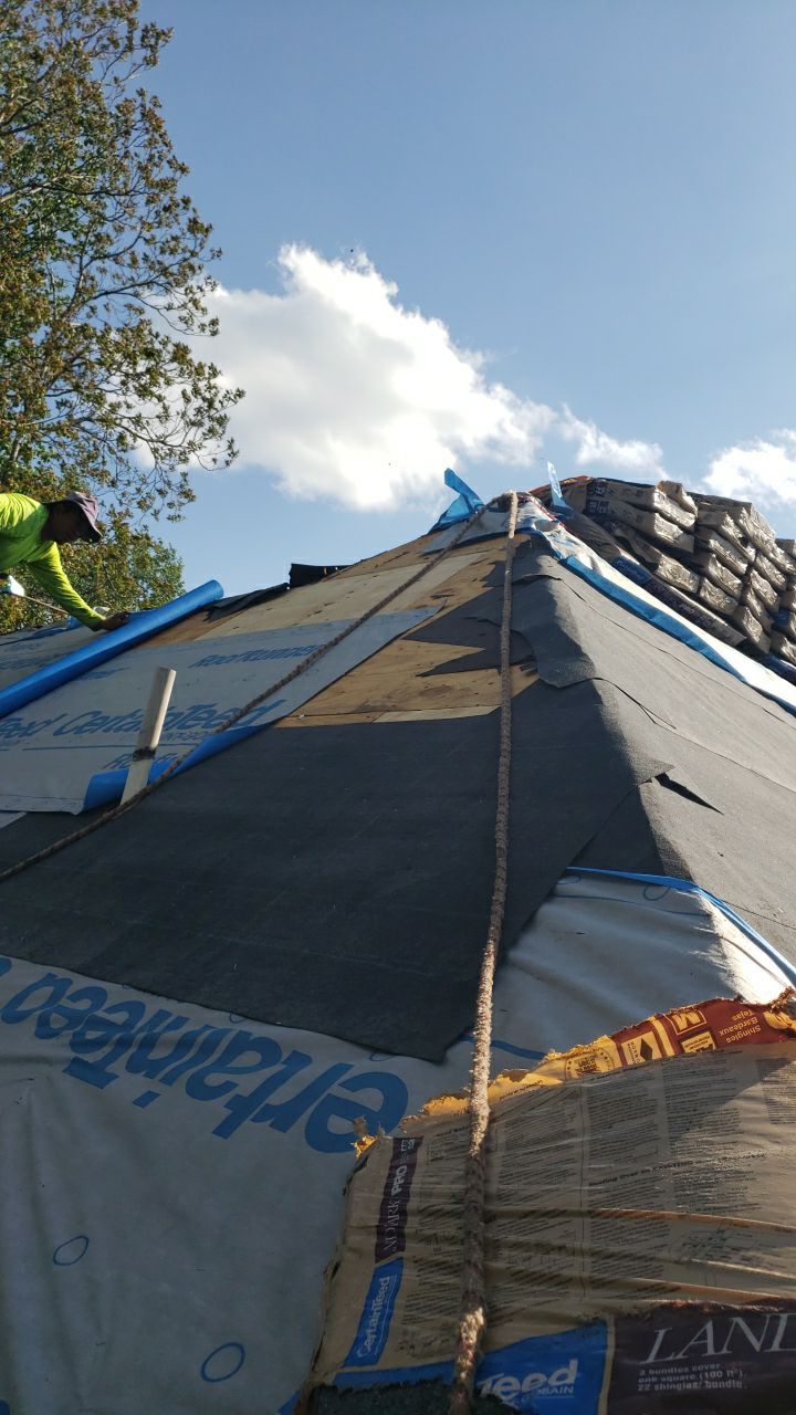 Great Falls: CertainTeed Landmark Pro Designer Shingles in Max Def Moire Black by RM Banning, Inc.