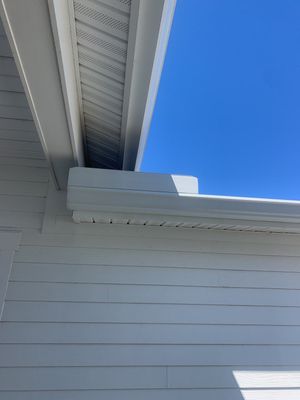 Gutter System Maintenance in Panama City