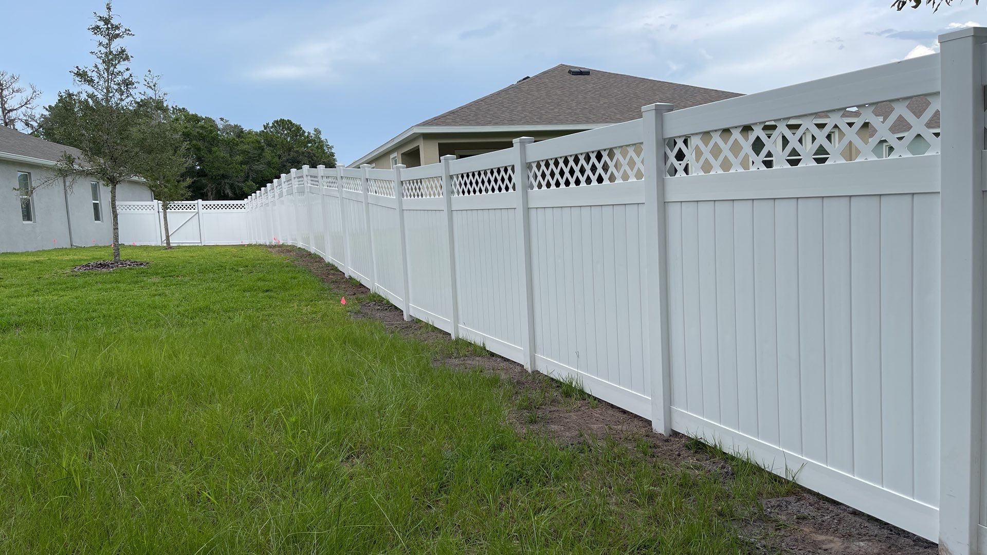 Riverview, FL Vinyl Fence Installation using White Vinyl Privacy Fence by Asap fence and gates, LLC