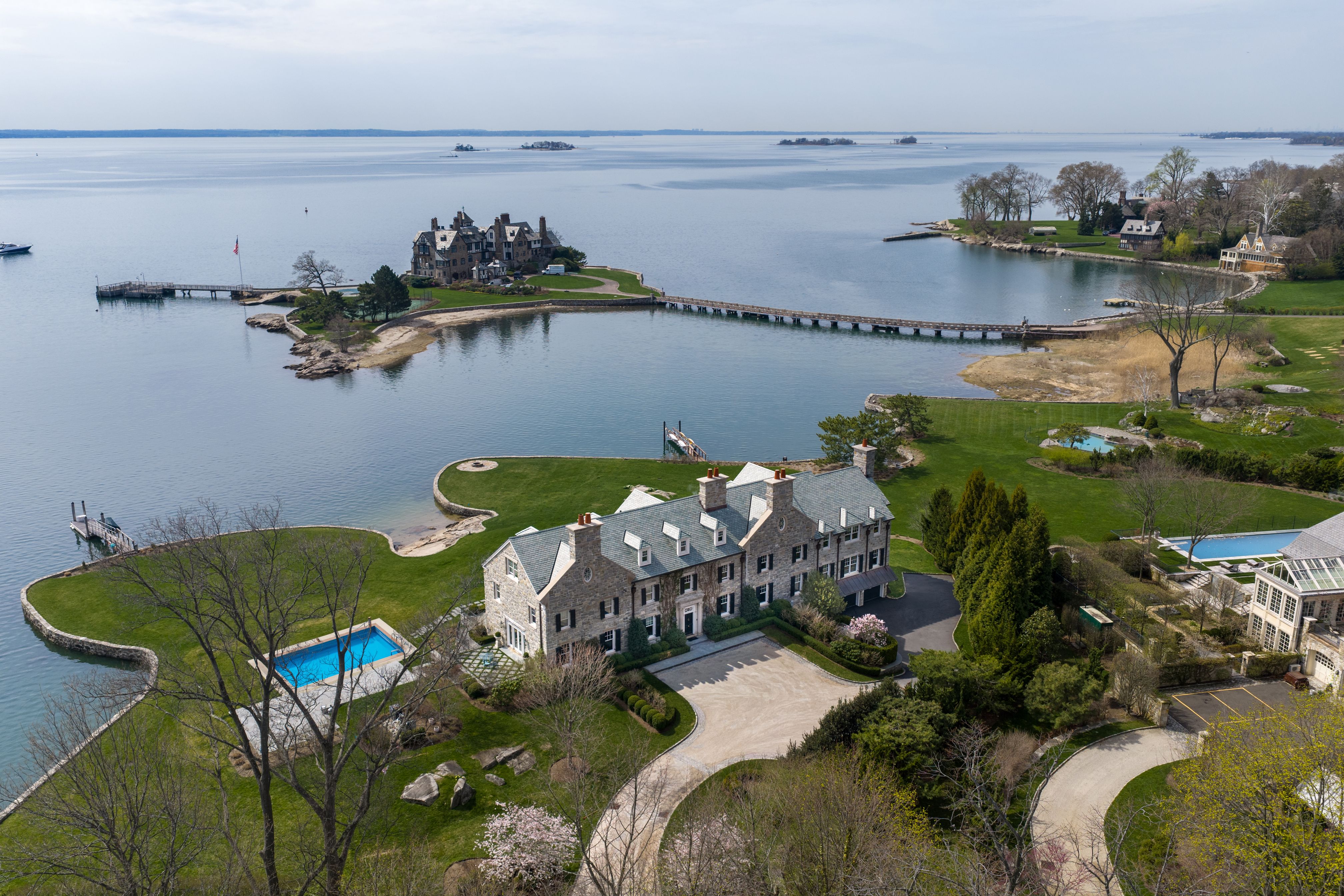 Greenwich - Indian Field Road - Private Residence  by Rinaldi Brothers