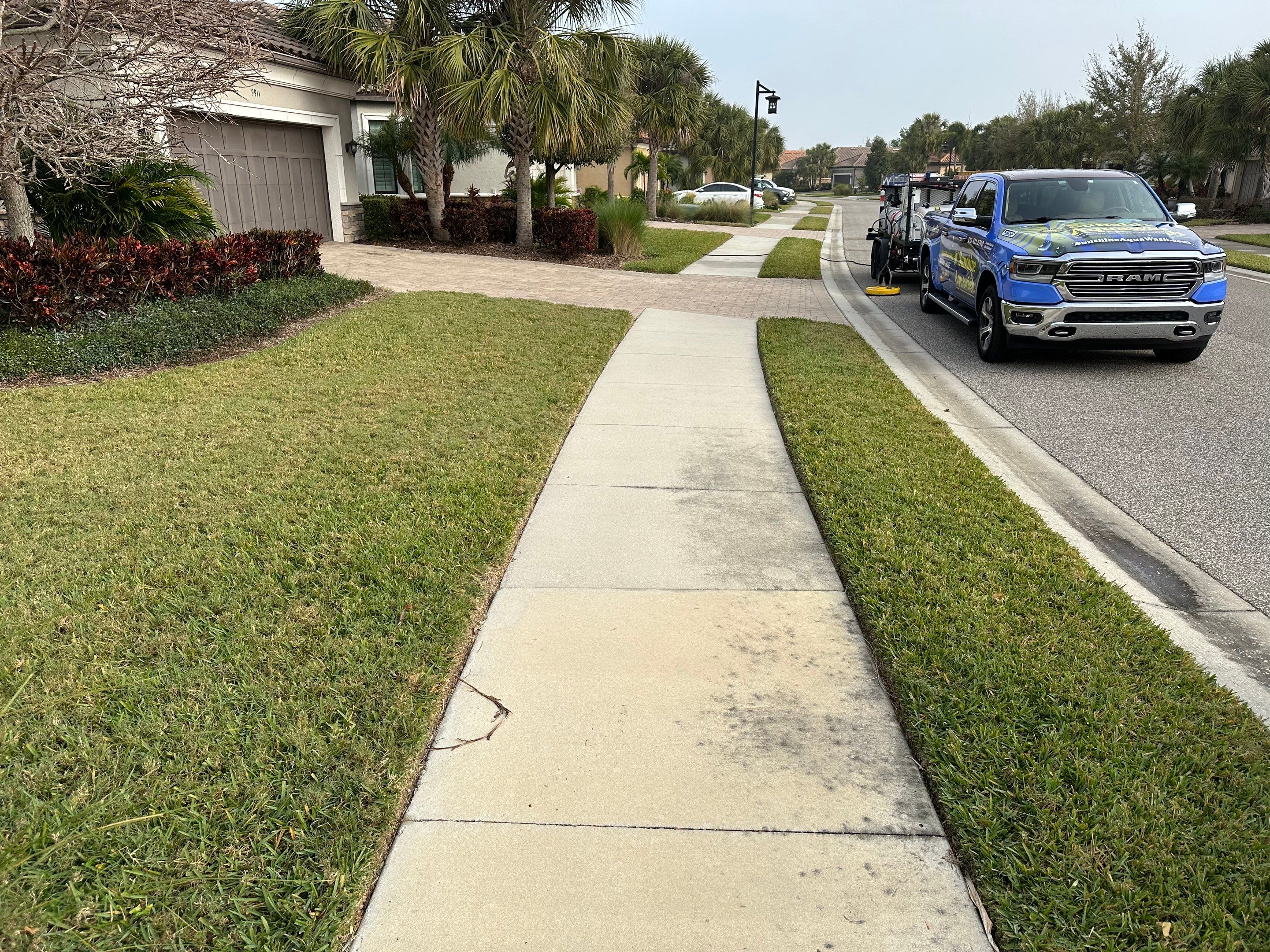Concrete Tile Roof, Paver Pool Deck, Screen Enclosure & Driveway Cleaning in Artisan Lakes Esplanade, Palmetto, FL | Sunshine AquaWash by Sunshine AquaWash