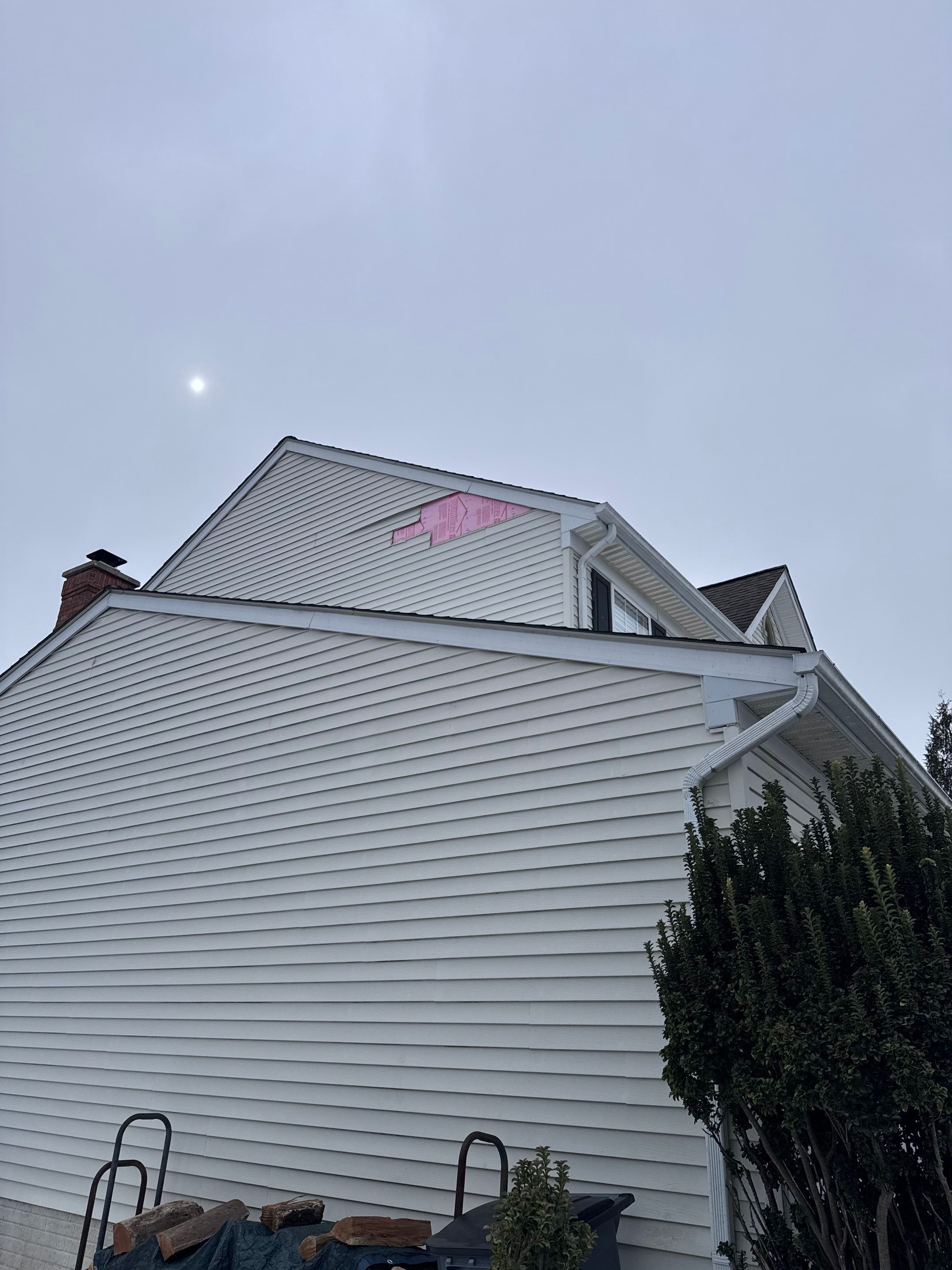 Vinyl Siding Repair in Leesburg by Ridge Armor Renovations