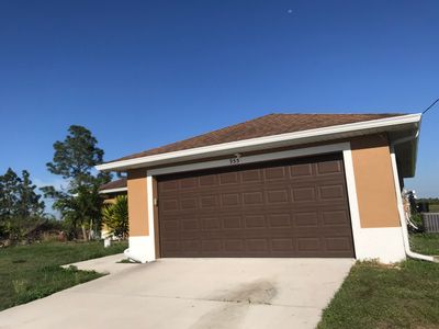6 Inch Seamless Gutters using White Seamless Gutters in Cape Coral FL