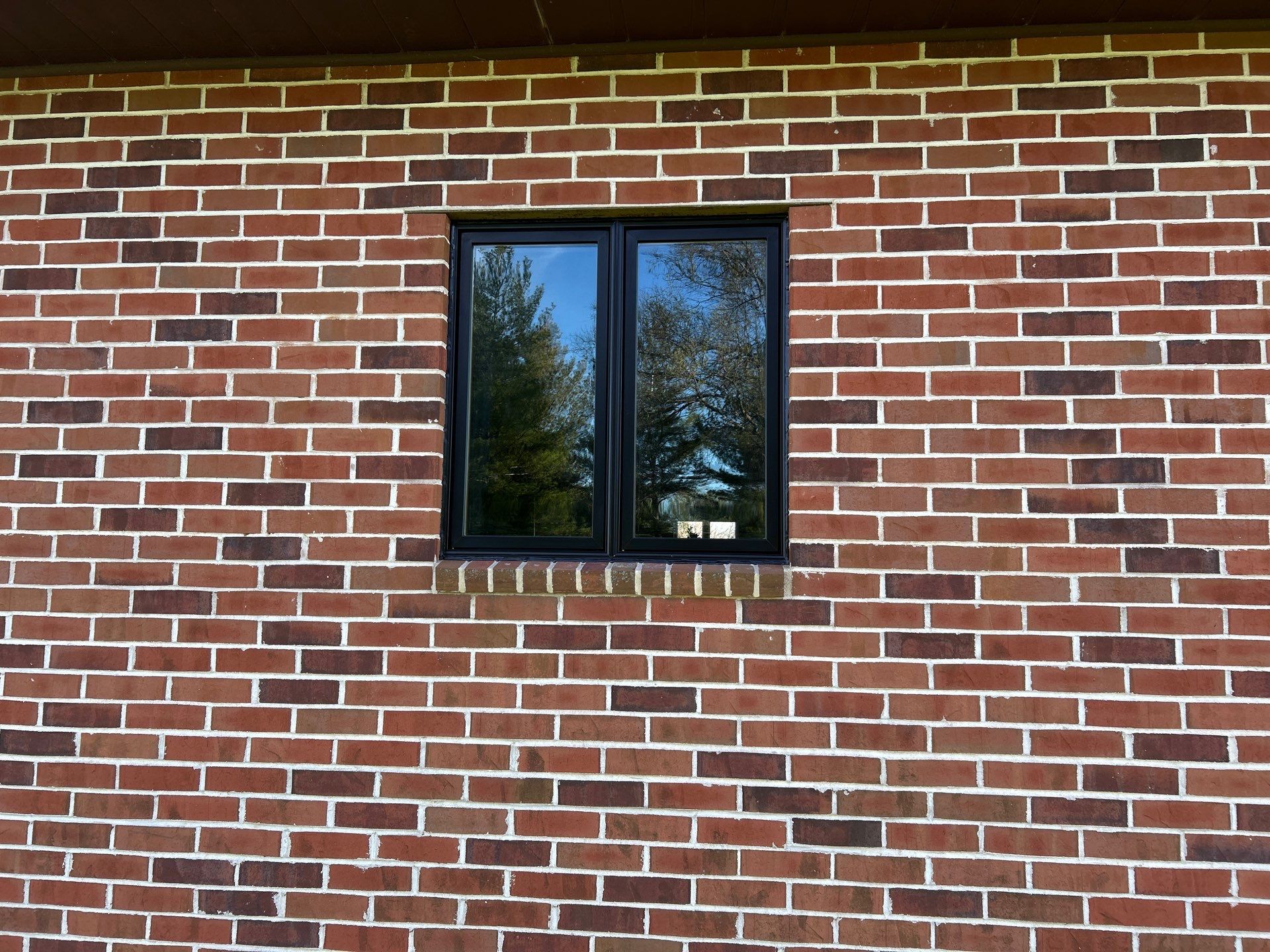 Window replacement using Pella Lifestyle wood/Aluminum window by United Windows and Siding LLC