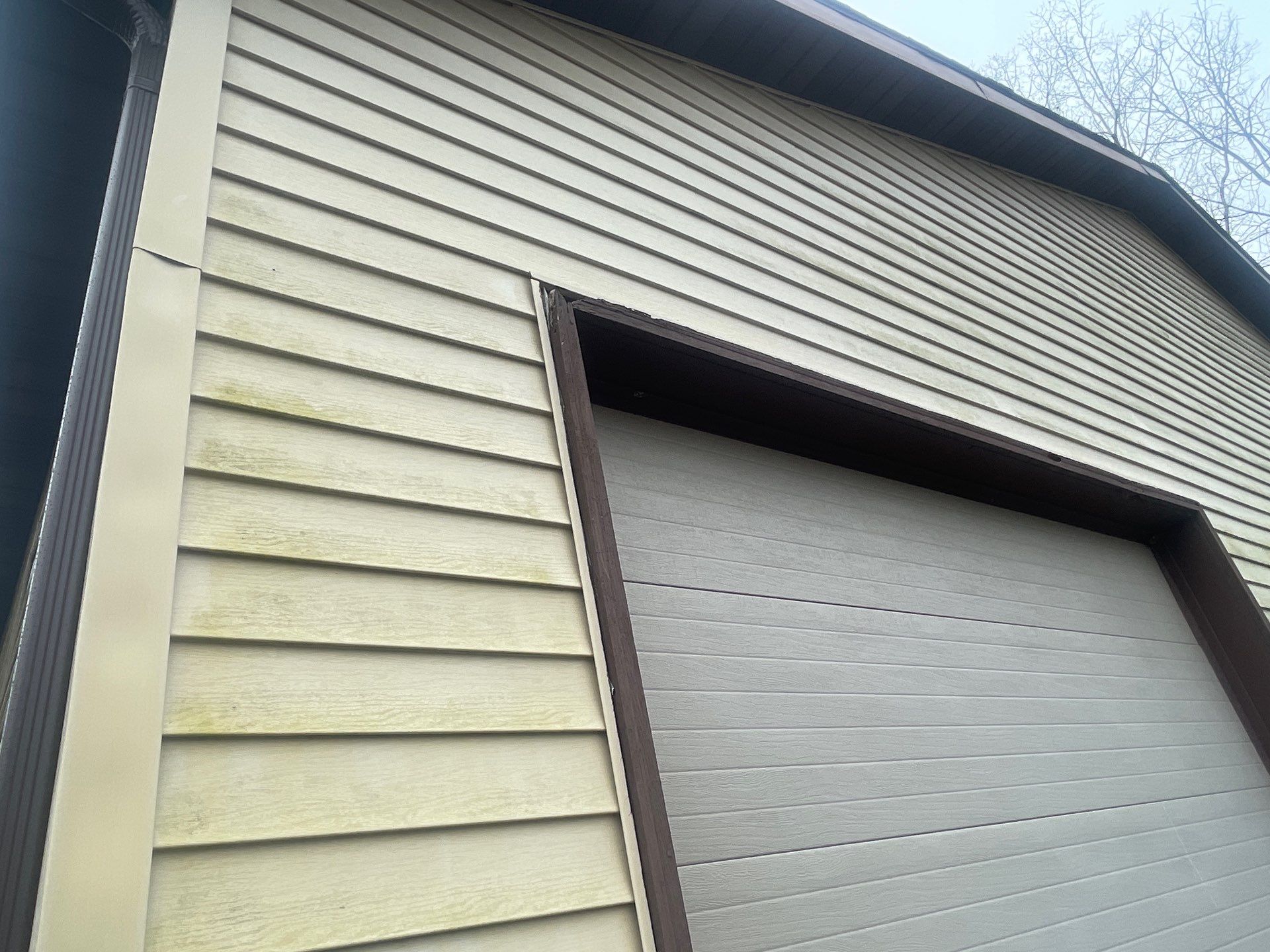 Siding Replacement using Certainteed Classic Restoration D4 by 180 Contractors