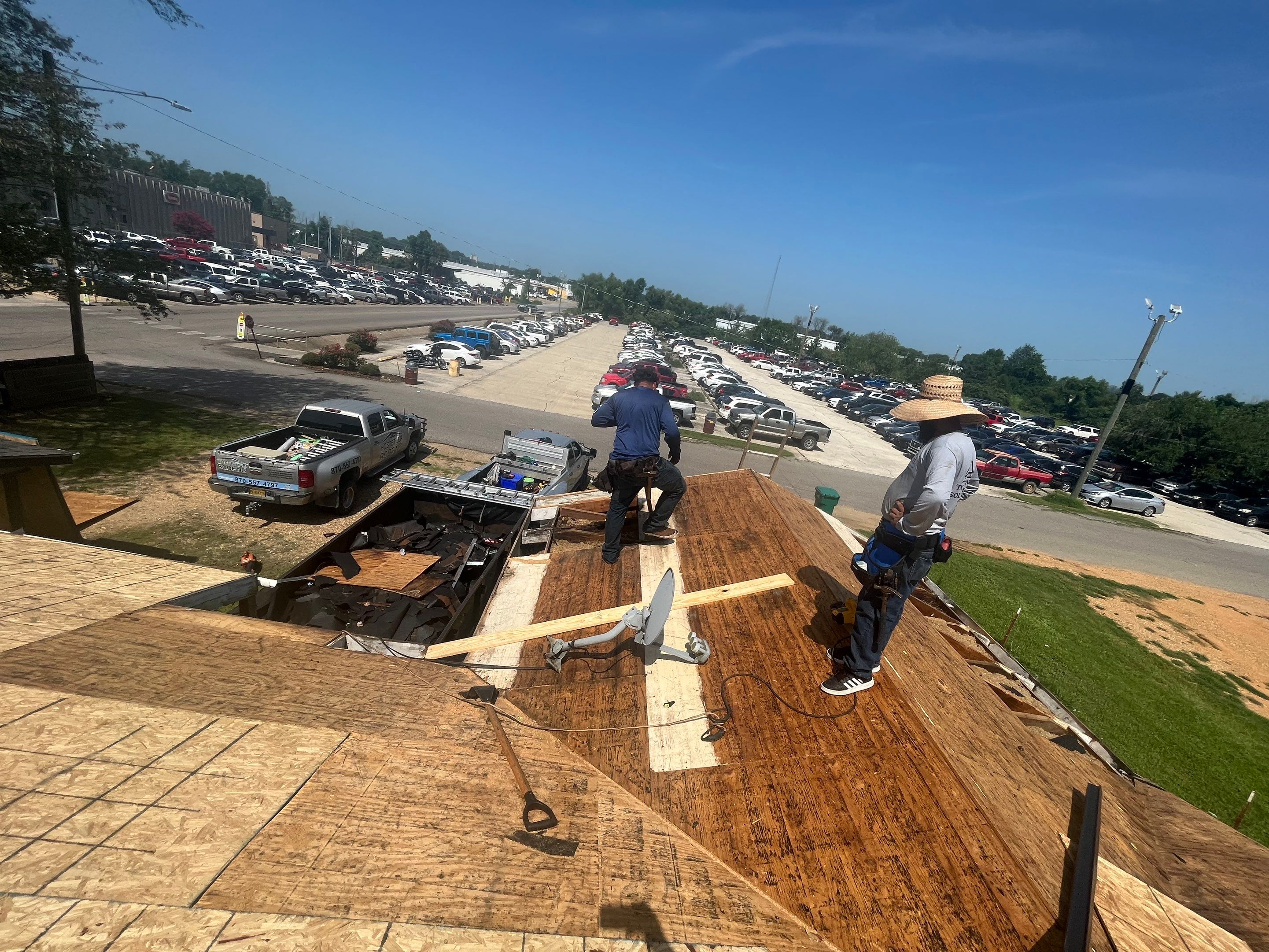 Residential Reroof: 25 Year 3-Tab Shingle by Hostetler Roofing