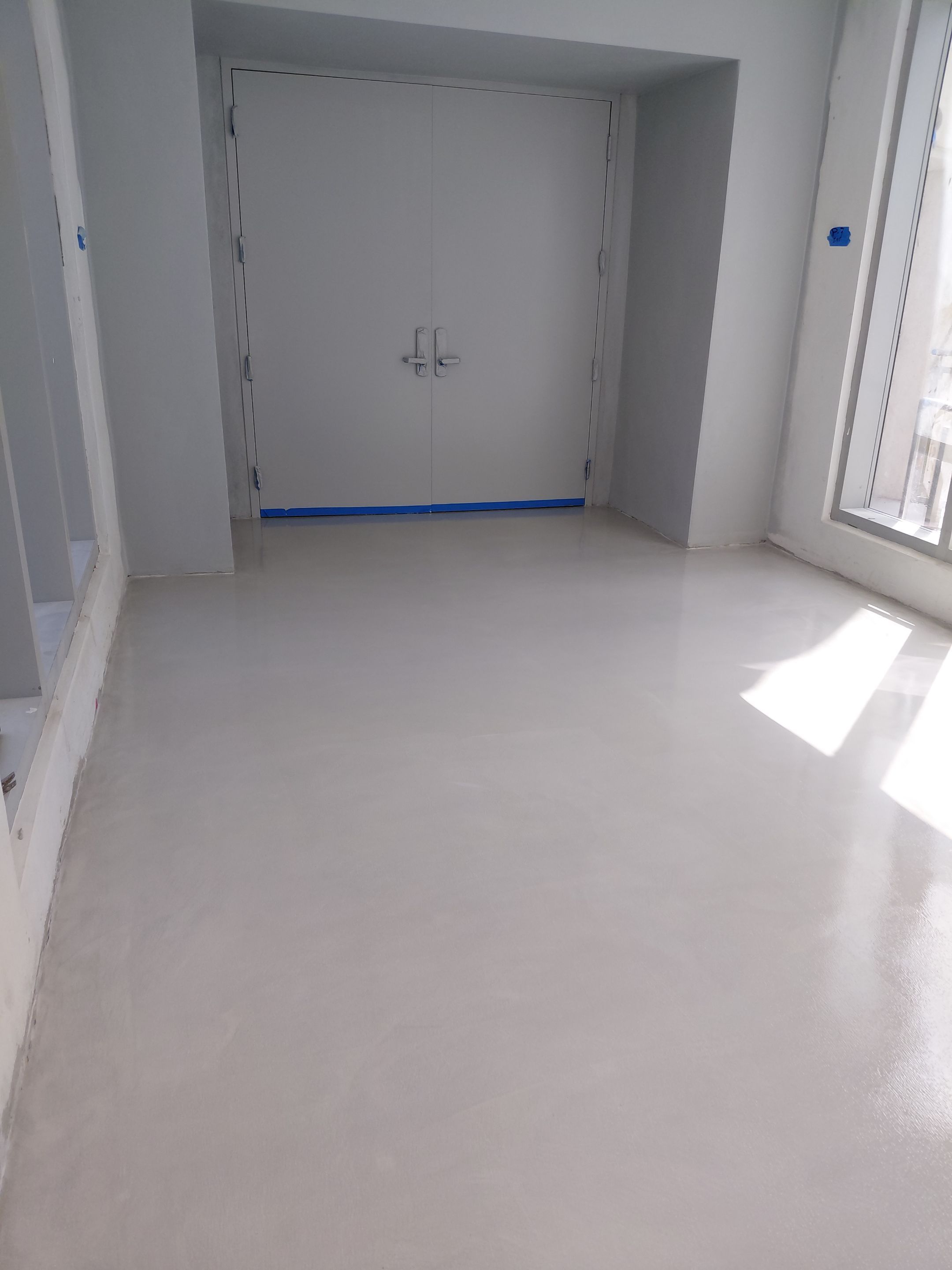 Rotonda at Collins Avenue by Seamless Surfaces