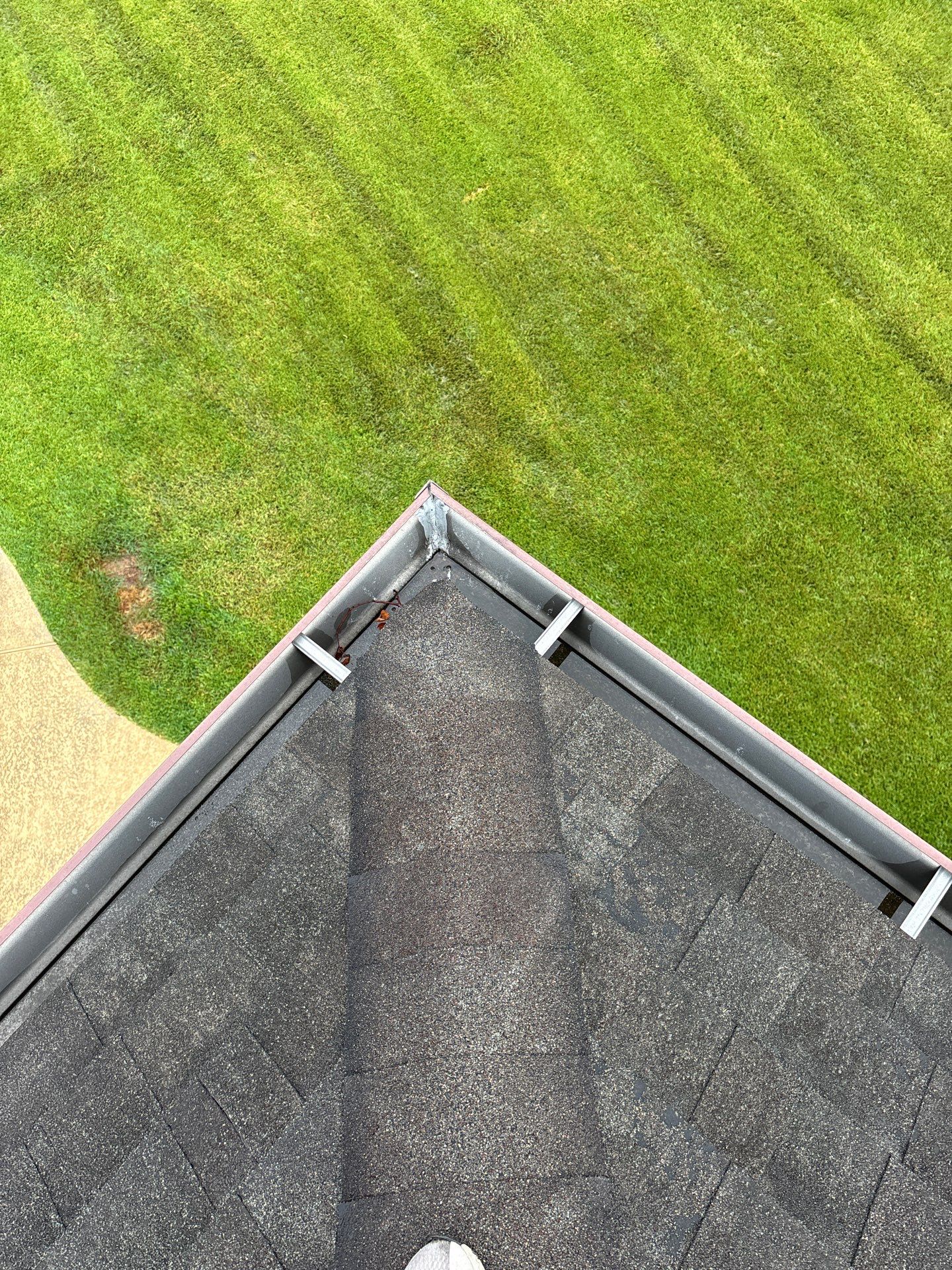 Residential Roofing Installation using Owen's Corning Duration (Lifetime) Shingles by Roof Repair Company