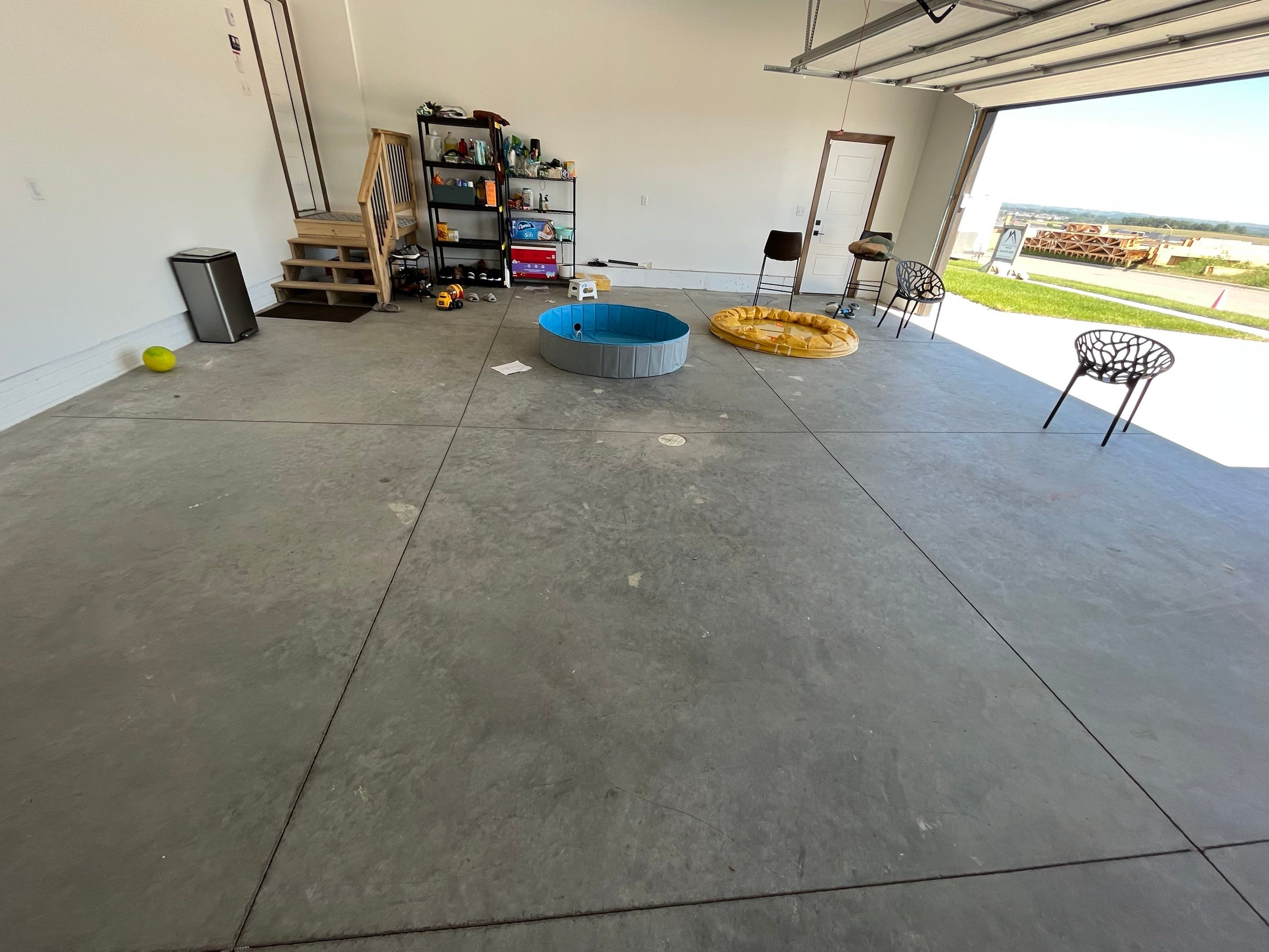 Garage using Domino  by Select Painting, Coatings & Garage Cabinets