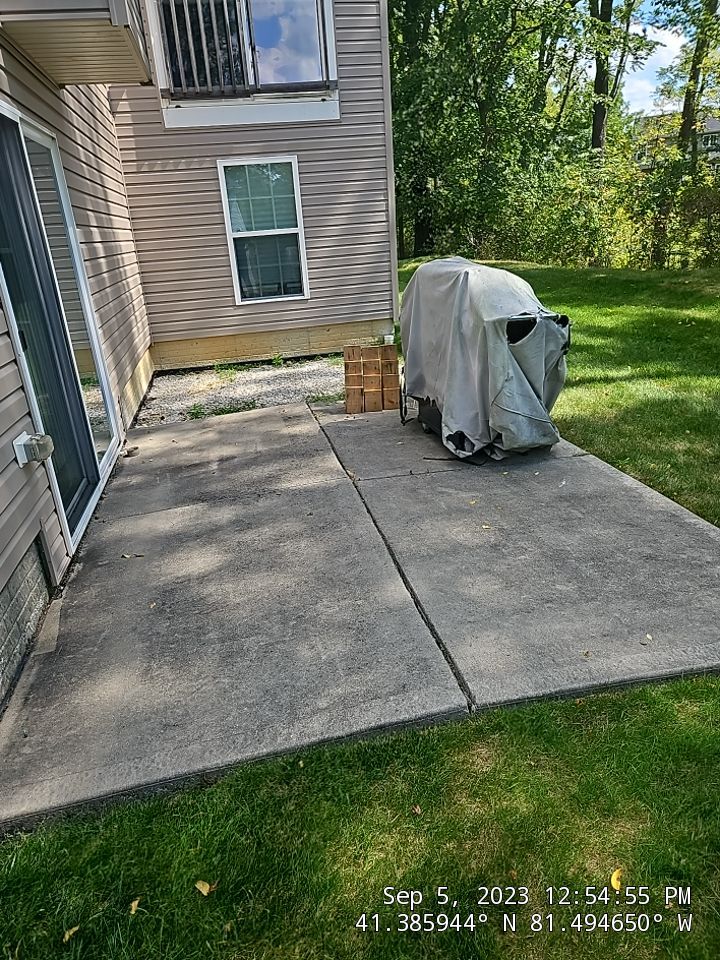 Residential Roof Replacement using CertainTeed Grand Manor by Absolute Roofing and Construction
