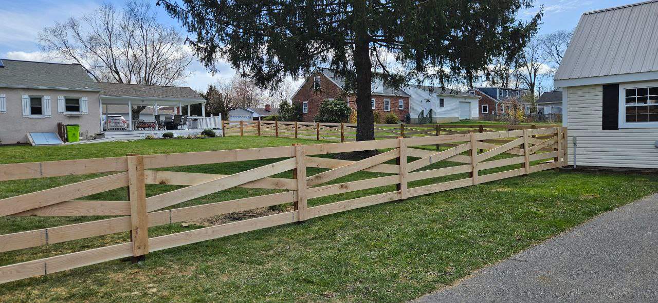 5 Board Cross Buck by Kingdom Fence & Supply
