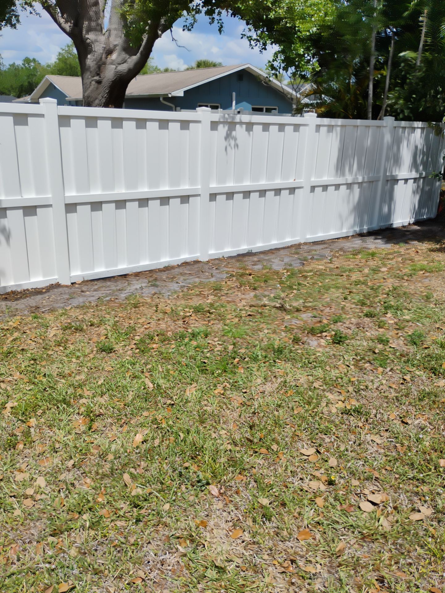 Vinyl Shadowbox Installation in Venice by True Fence LLC
