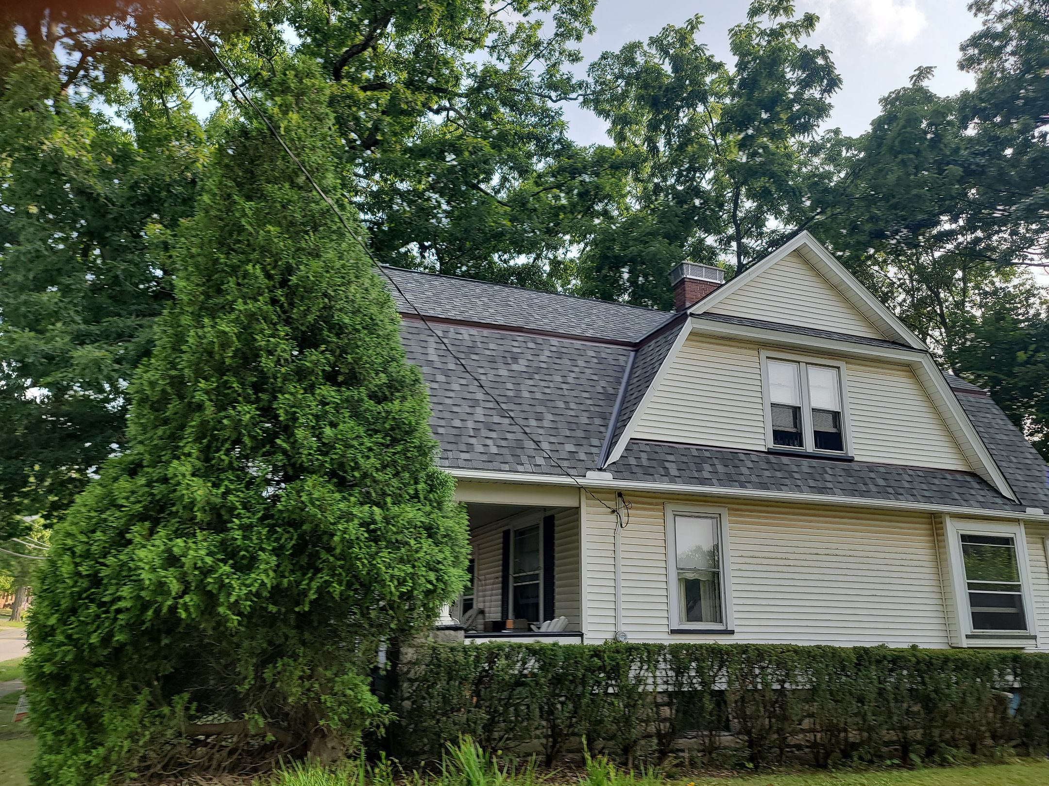 ATLAS PINNACLE COLOR: COASTAL GRANITE by Eagle Eye Roofing