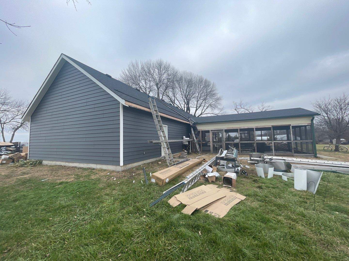 Siding Installation using Craneboard D7 by EEC Windows, Siding & Roofing