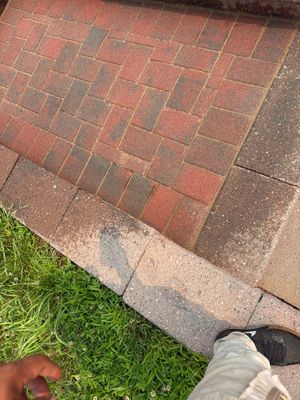 Gutter Cleaning in Roxbury, NJ — Gallo Bros job photo