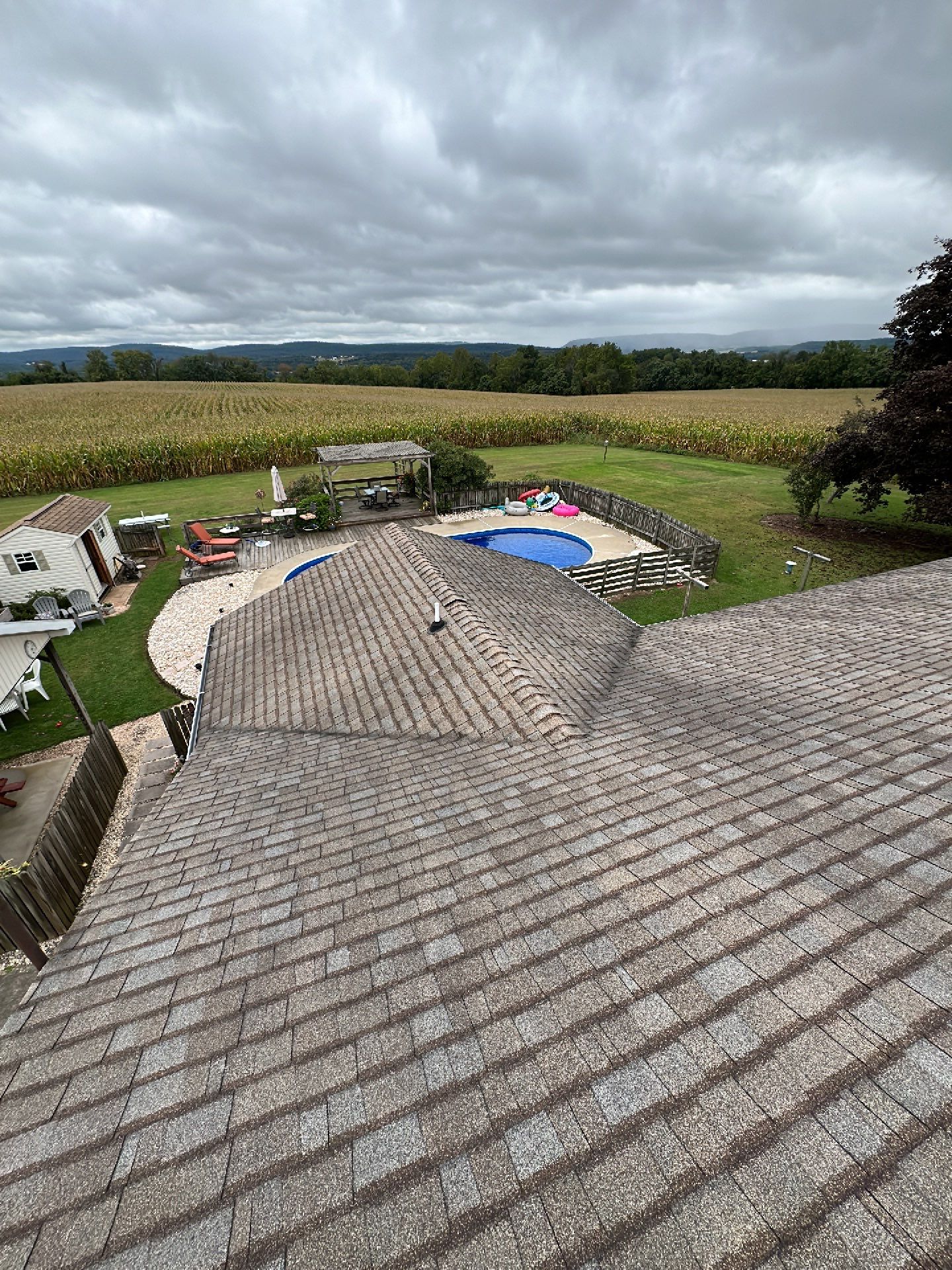 Metal roof-slate by Esh Builders