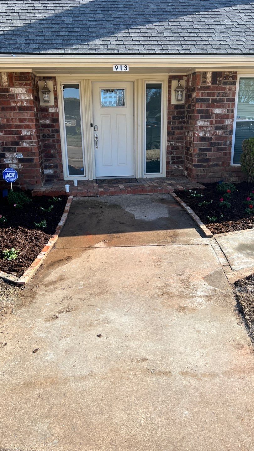 Concrete sidewalk using Concrete by Clays Services Inc