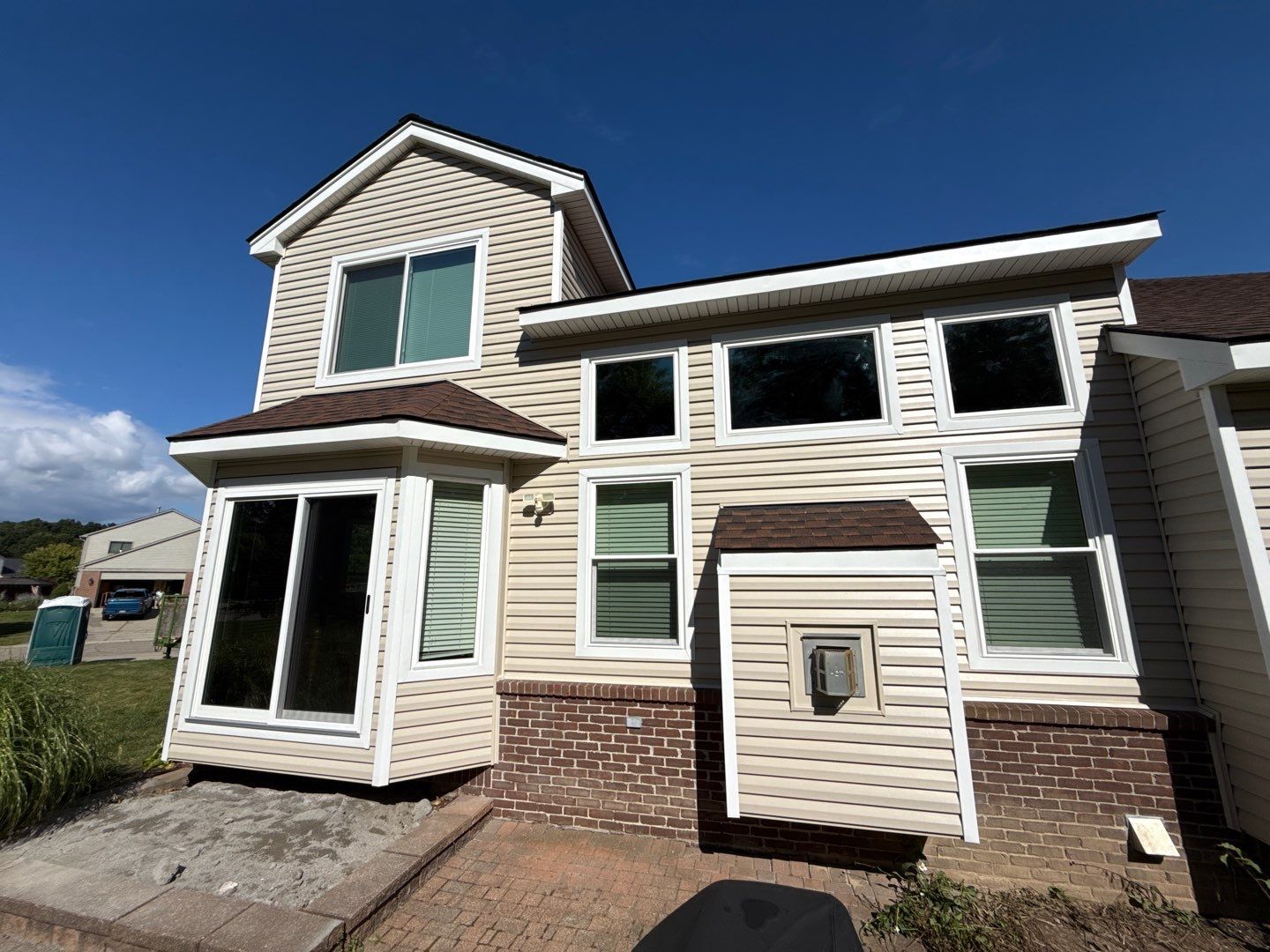 Siding Replacement using Alside D4 Odyssey-Plus Dutchlap Tuscan Clay by 180 Contractors